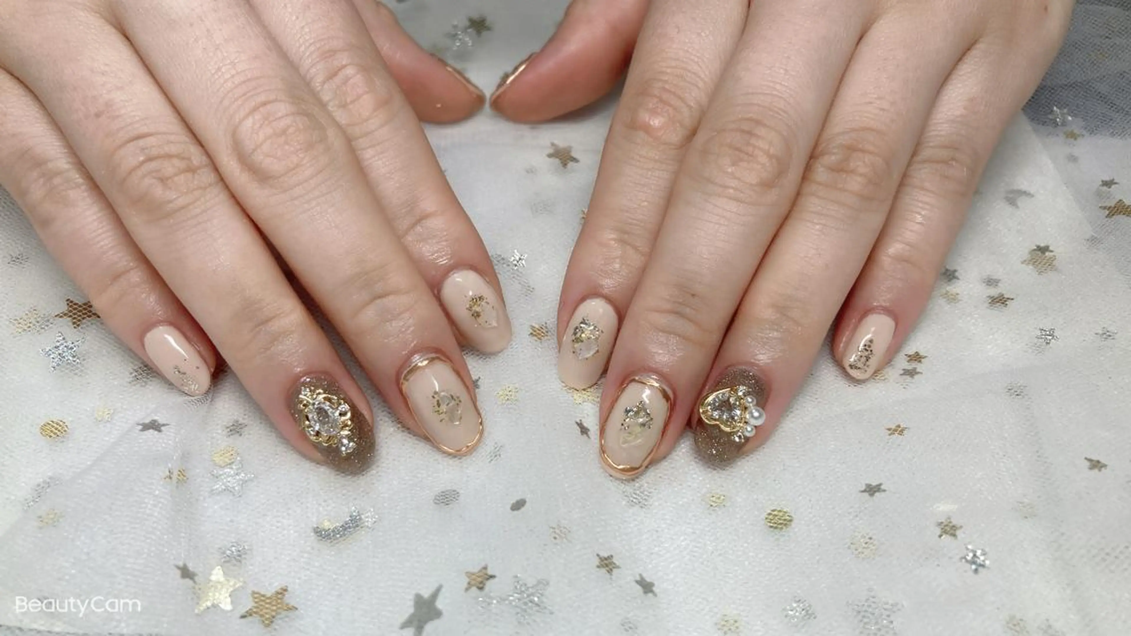 ネイル ewt miniのマツエク・マツパデザイン