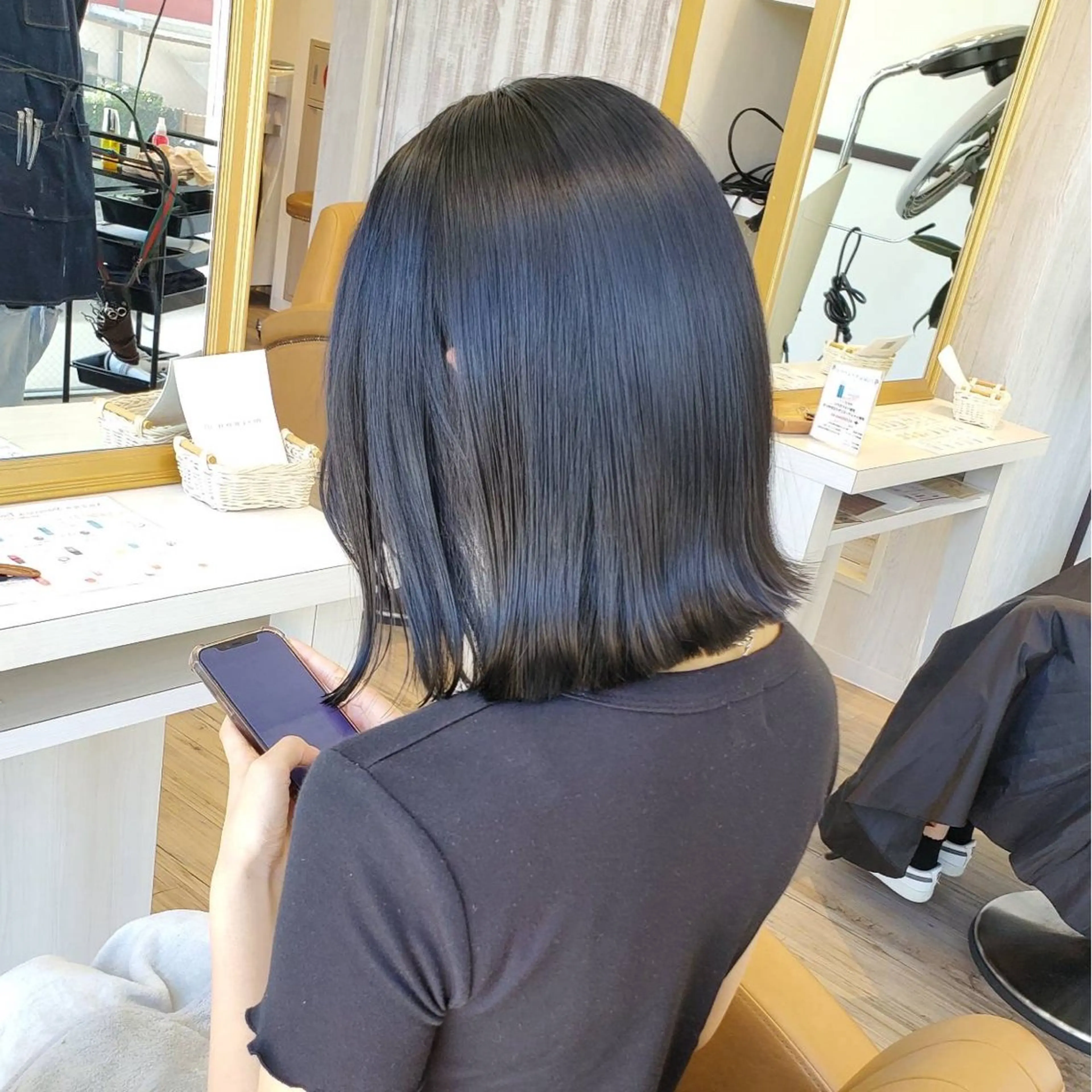 ミディアム カラー ヘアカラー トリートメント 艶髪✖️透明感/ 暗髪🩶/AOIのヘアスタイル