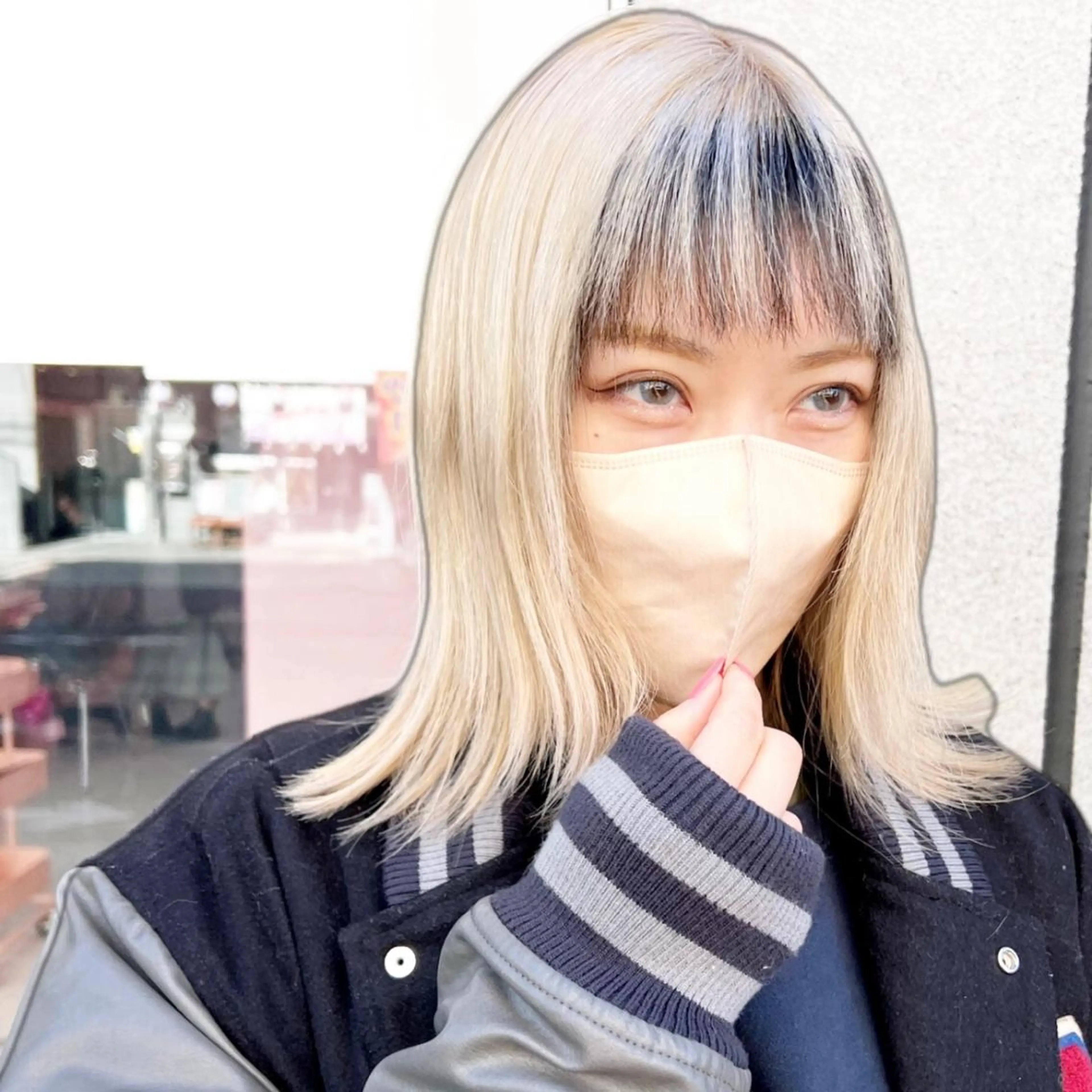 ショート カラー パーマ ヘアアレンジ メンズ メンズブリーチ メンズハイトーン メンズ韓国風 ベージュカラー ブリーチ Maestro所属・🪼個性、雰囲気🪼 ⛈オカダ🎧のヘアスタイル