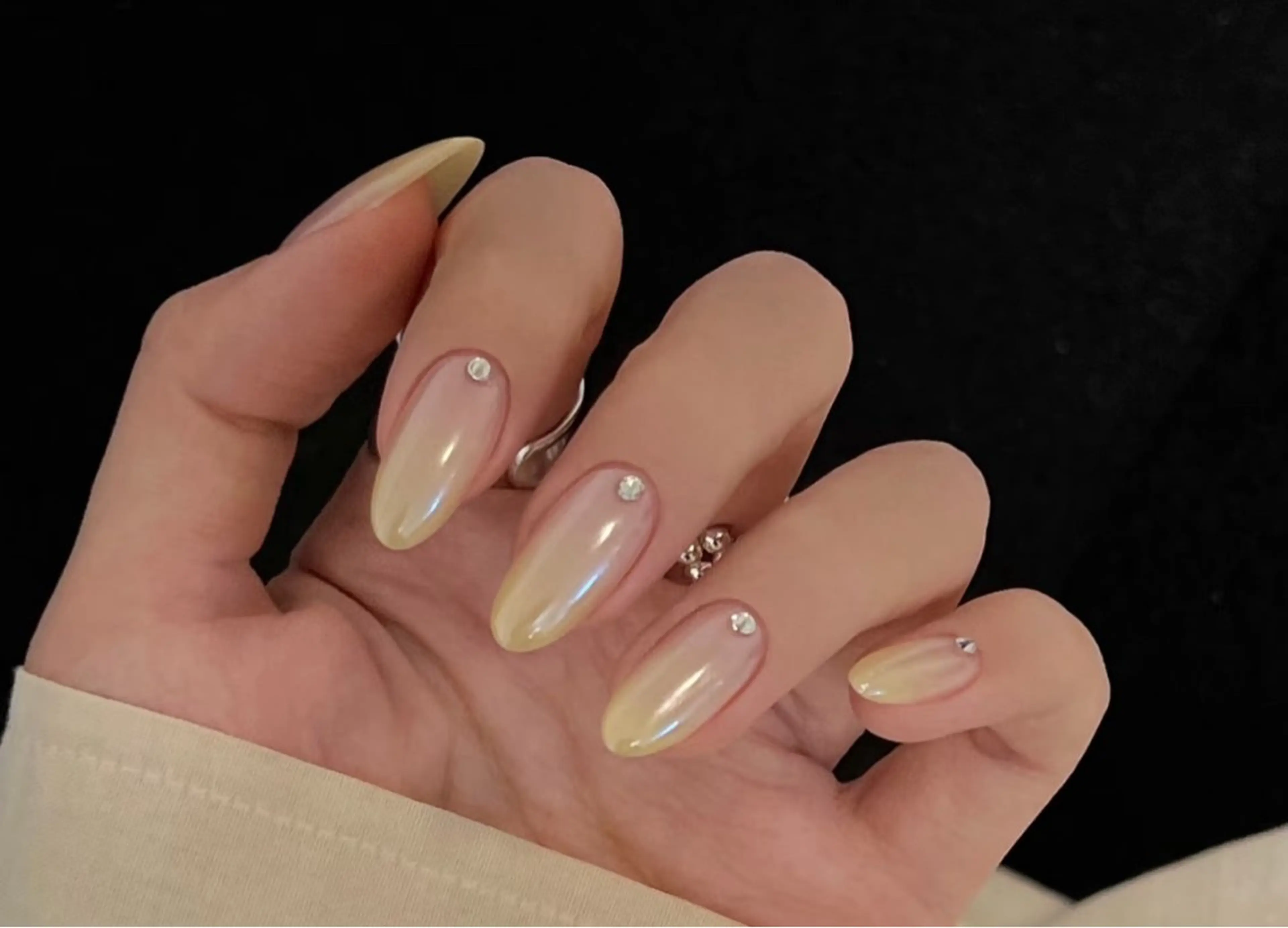 ネイル アートネイル オーロラネイル チークネイル フレンチネイル ガラスフレンチ ハンドネイル 🎀🎀YooLi Nail Salonのネイルデザイン