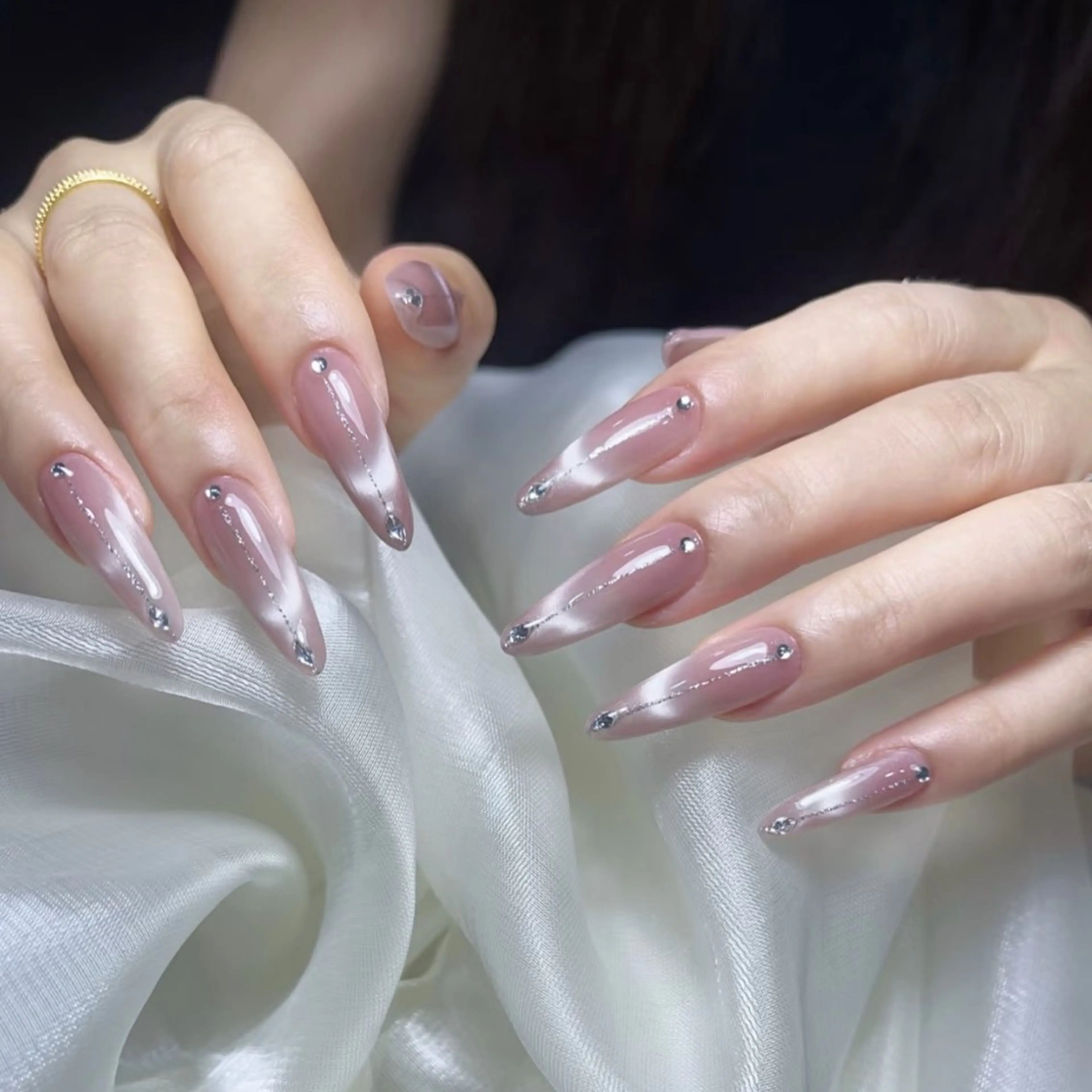 ネイル J&C Nail Salon吉祥寺所属・YU KIのネイルデザイン