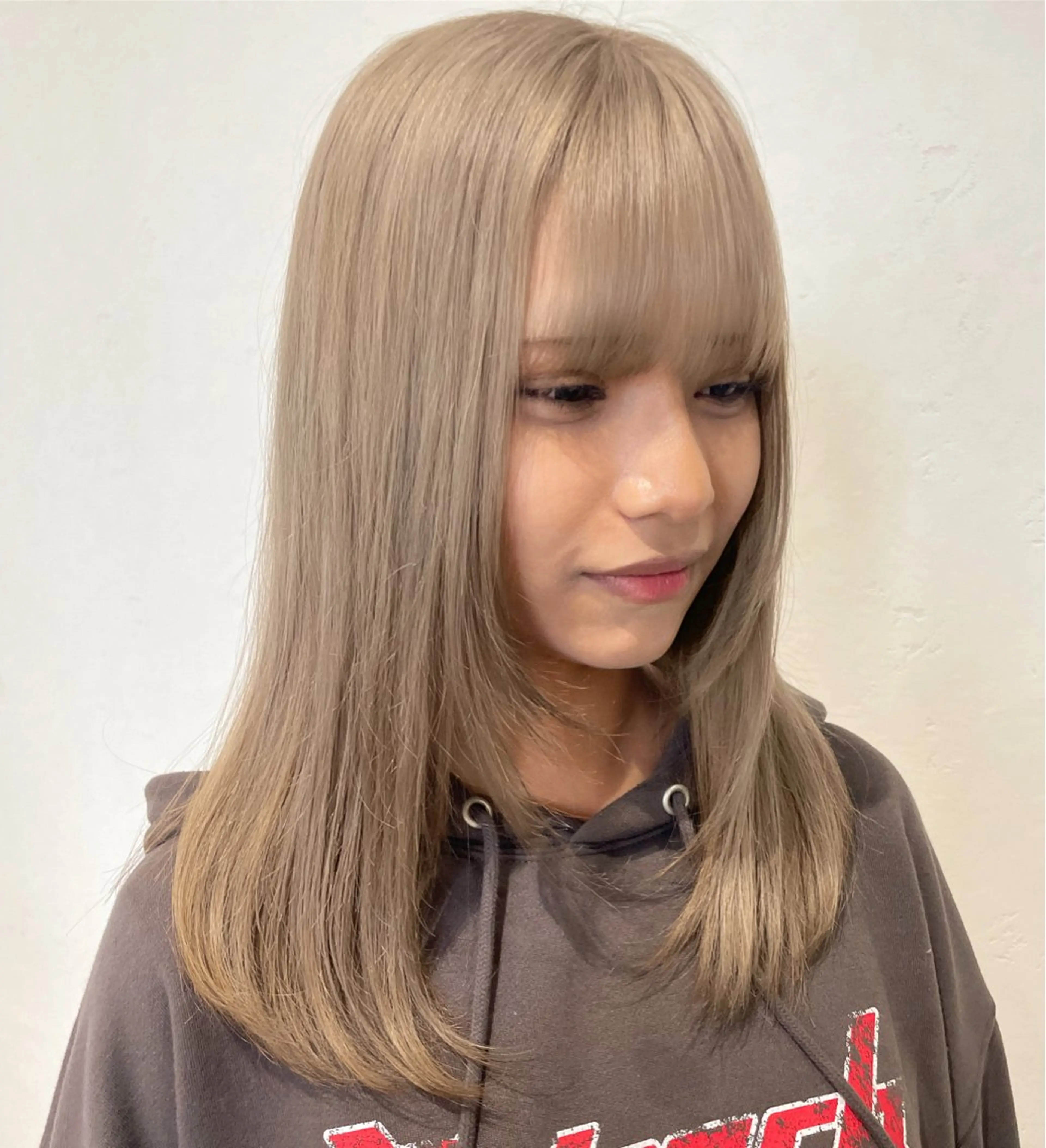 セミロング カラー 🫧レイナ 🫧 透明感カラー🫧のヘアスタイル