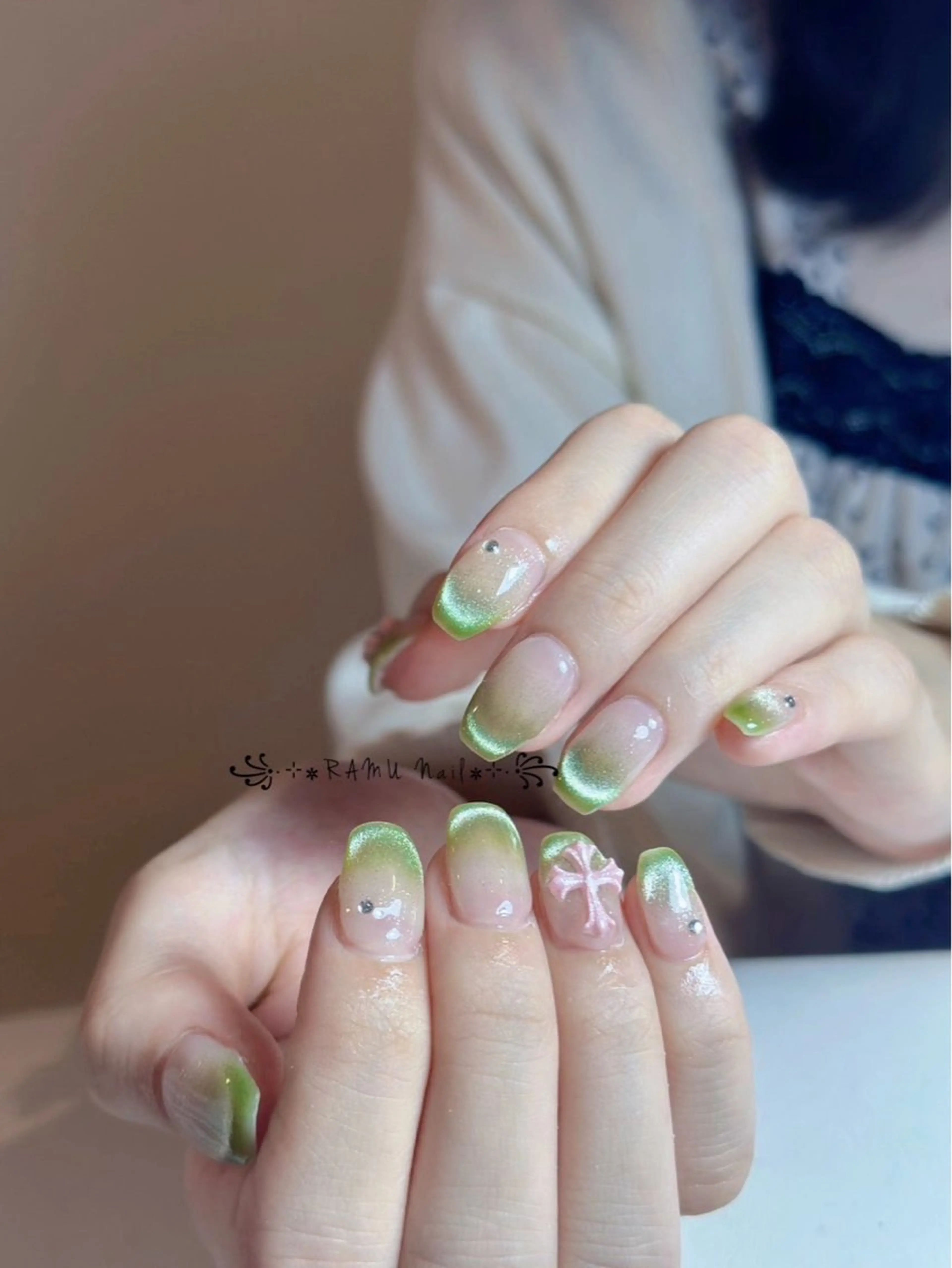 ネイル チークネイル フレンチネイル グラデーション キラキラネイル 韓国ネイル RAMU_Nail 池袋店のネイルデザイン