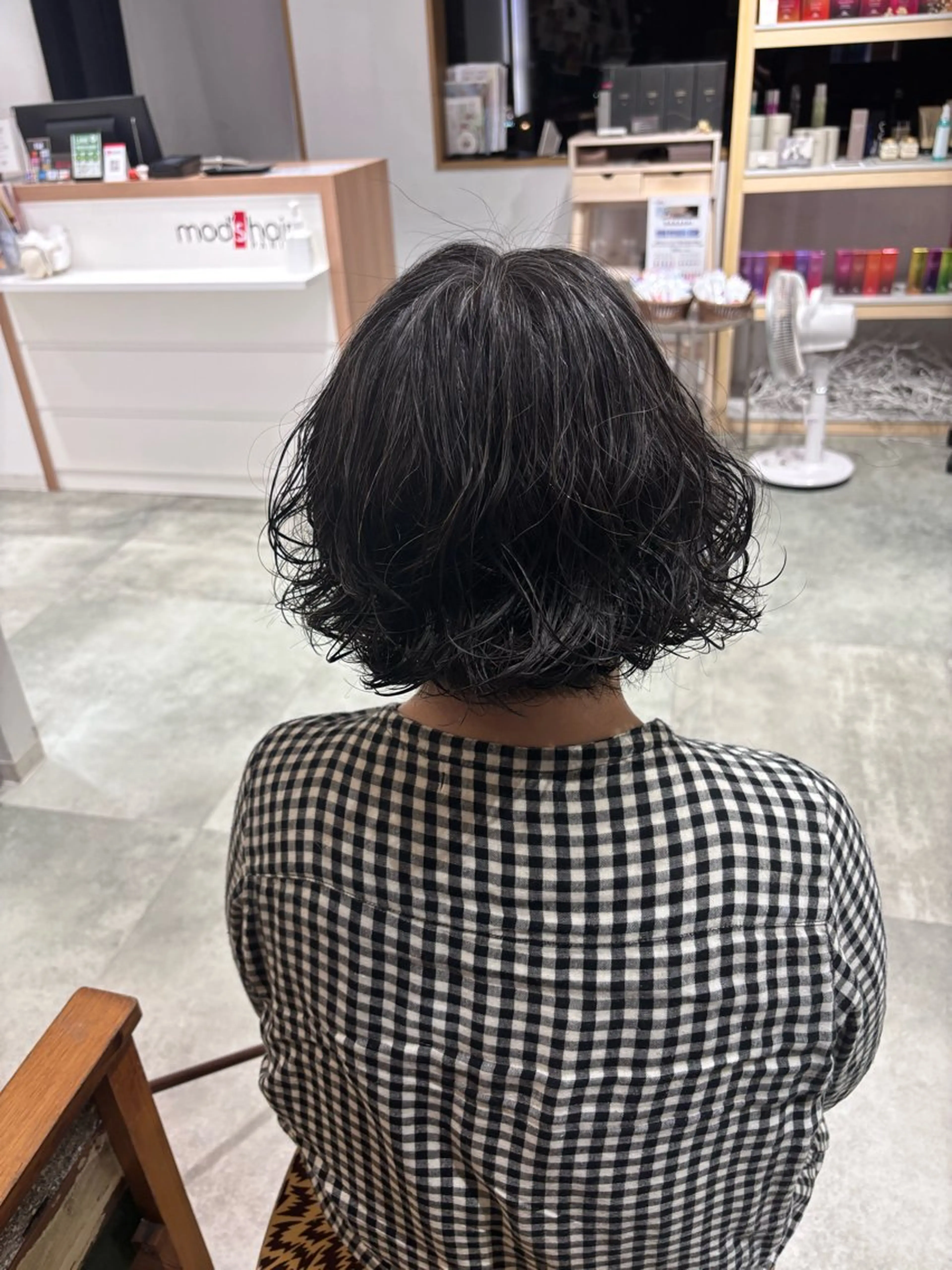 ミディアム パーマ 菅原 佑月のヘアスタイル