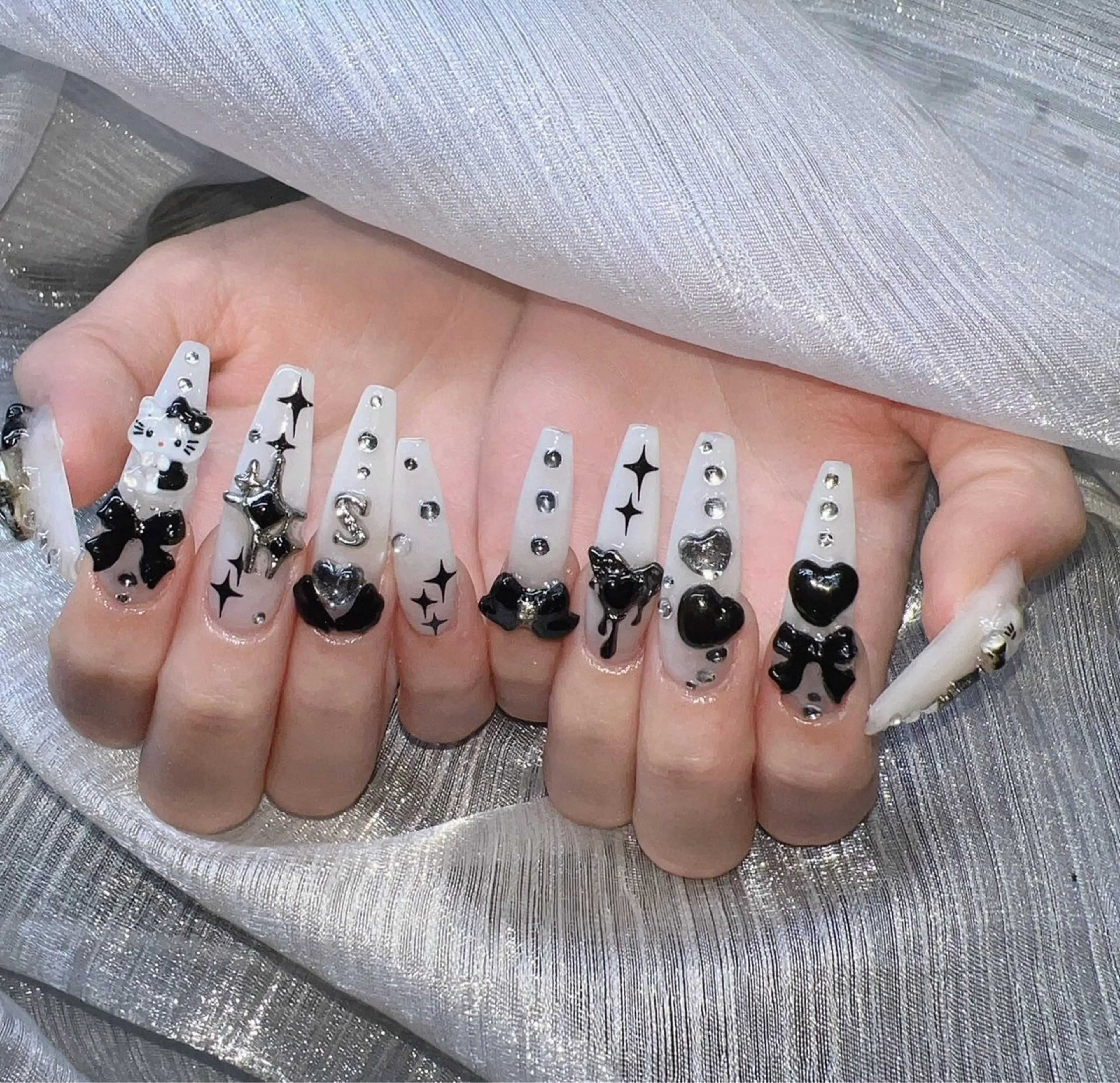 ネイル 長さ出し グラデーション キラキラネイル マグネットネイル ニュアンスネイル ハンドネイル Lee Nails チップ長さだし専門店のネイルデザイン