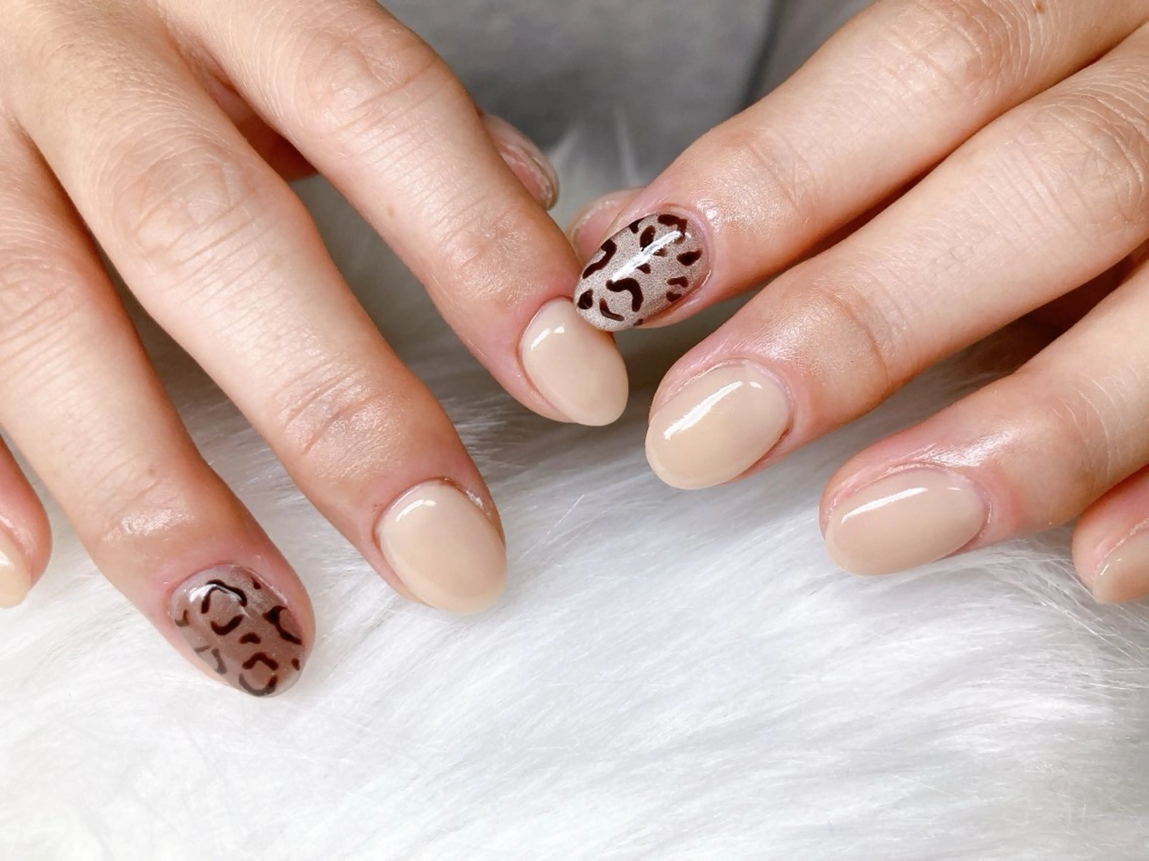 ネイル ECLAT エクラ所属・寺山 千鶴のネイルデザイン