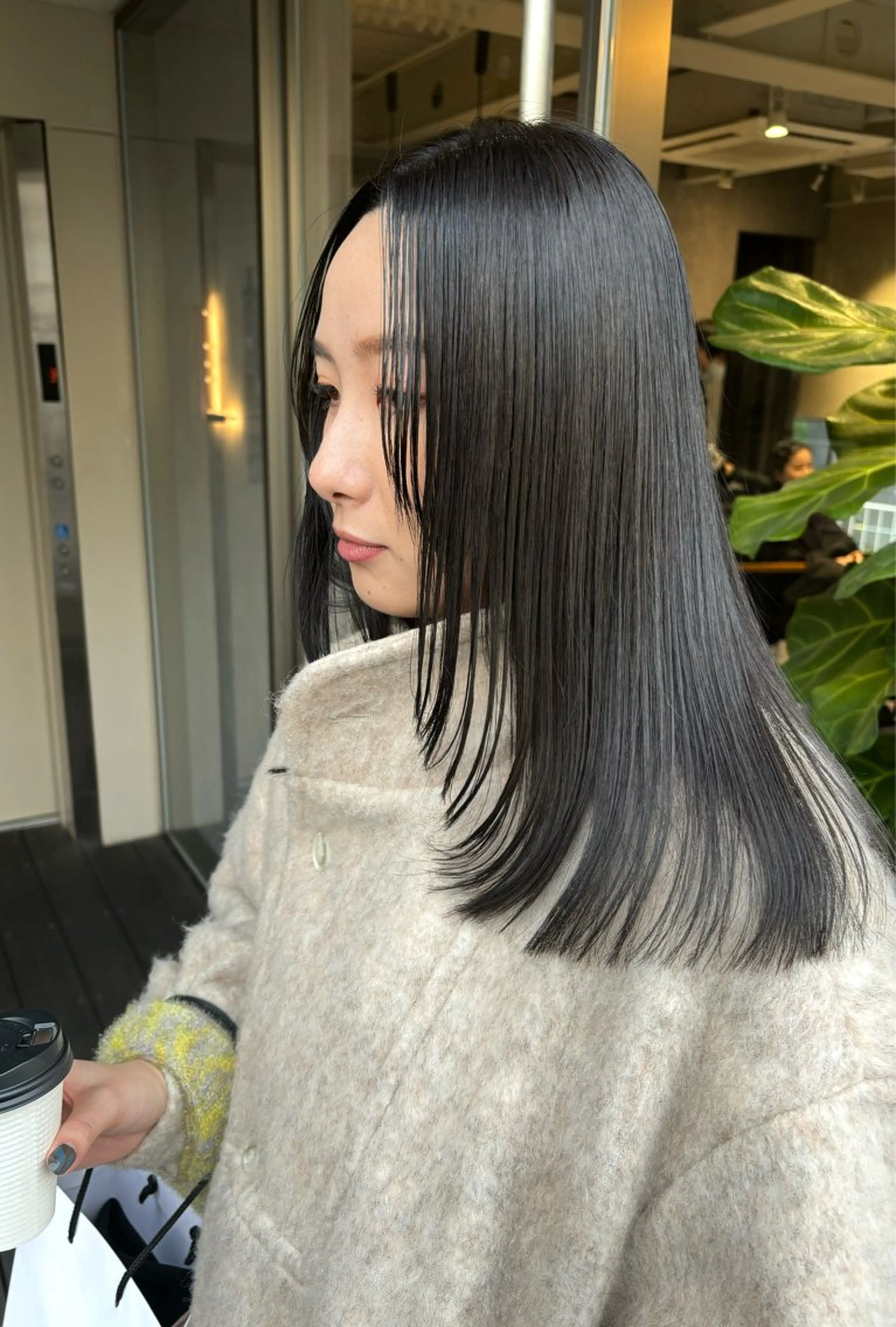 セミロング カット ヘアカラー 【髪質改善🌿】木本 志歩のヘアスタイル