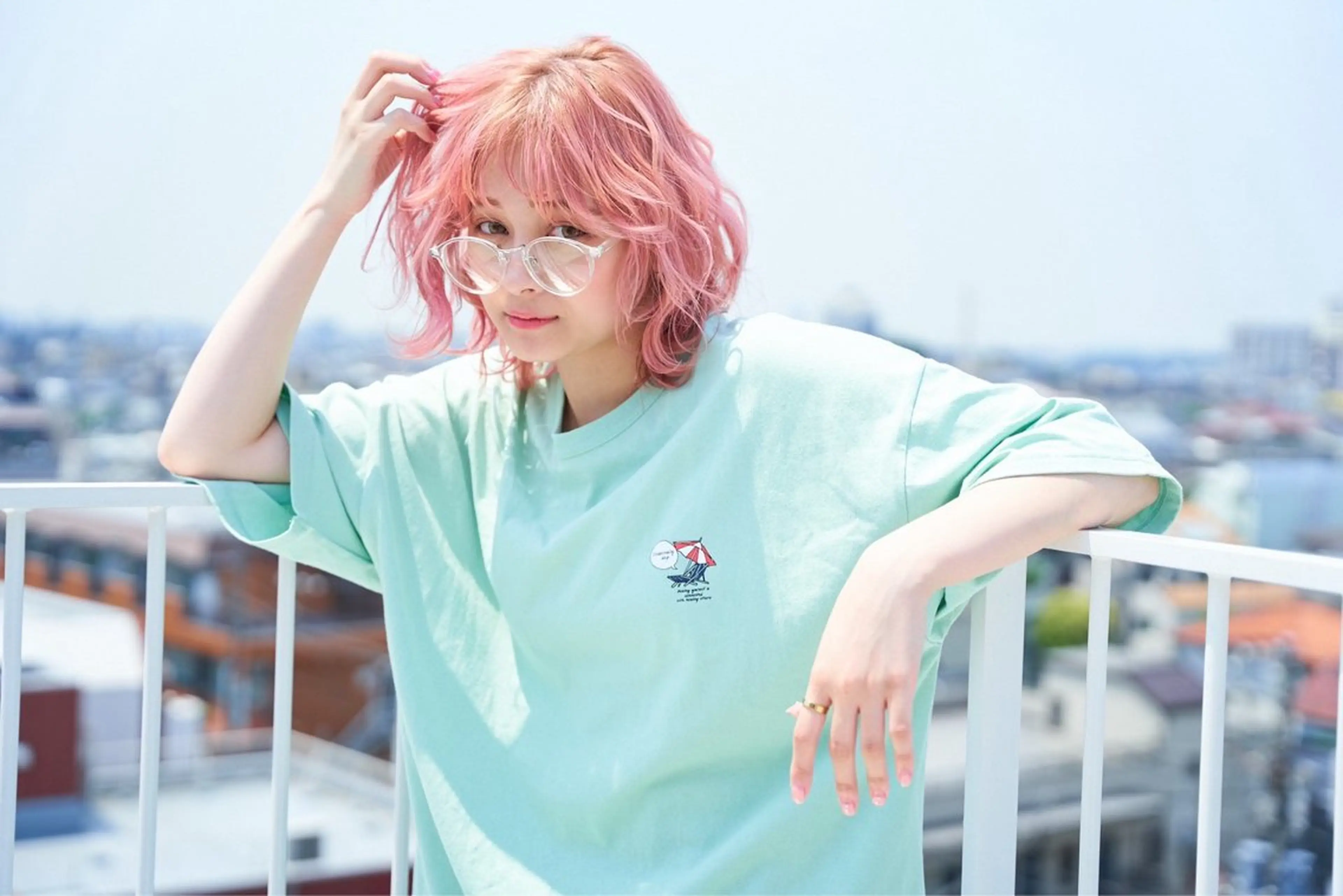 カラー 🍦ブリーチカラー ×髪質改善🍦のヘアスタイル