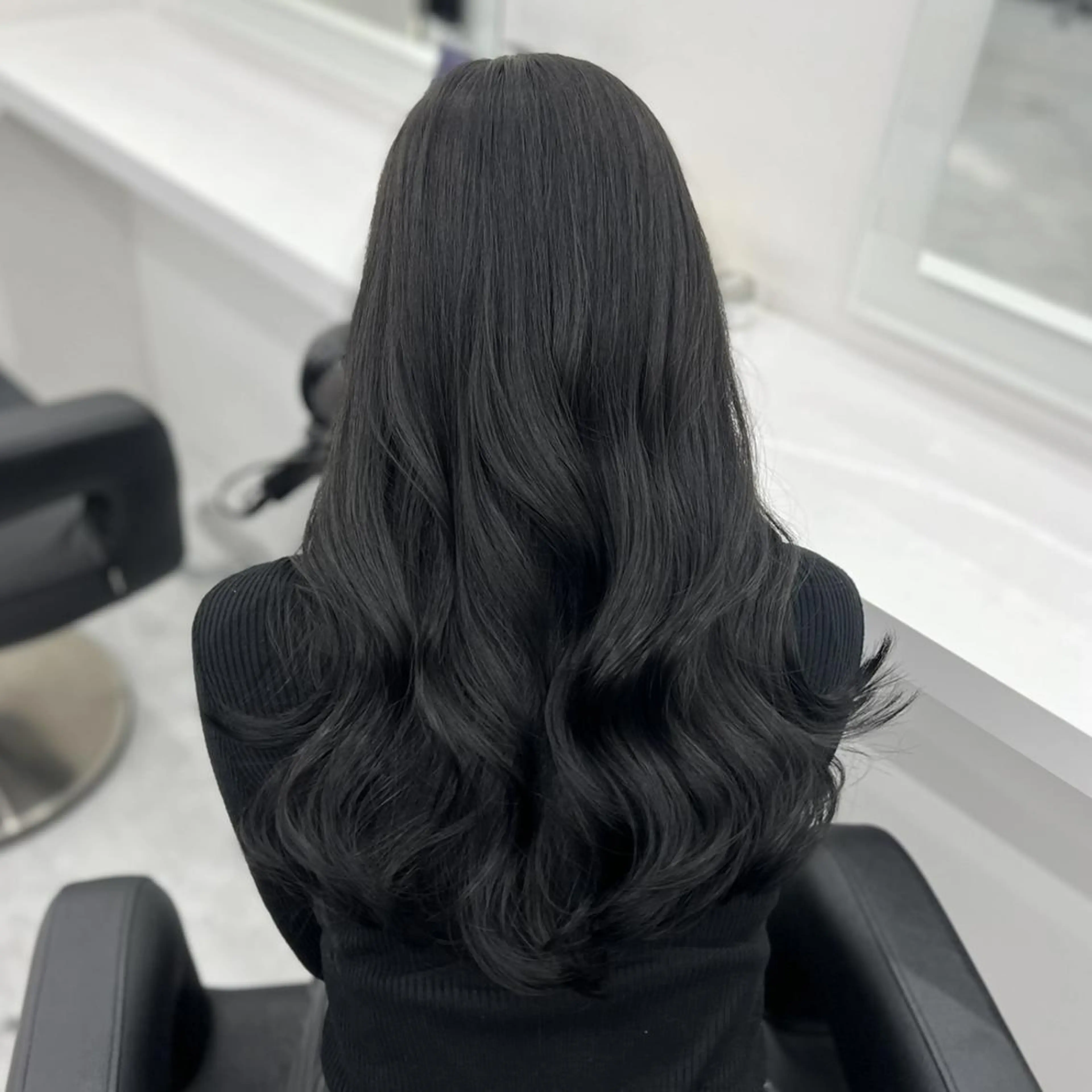 カラー 🪡透明感レイヤ ー🪡渋谷美容室🫧のヘアスタイル