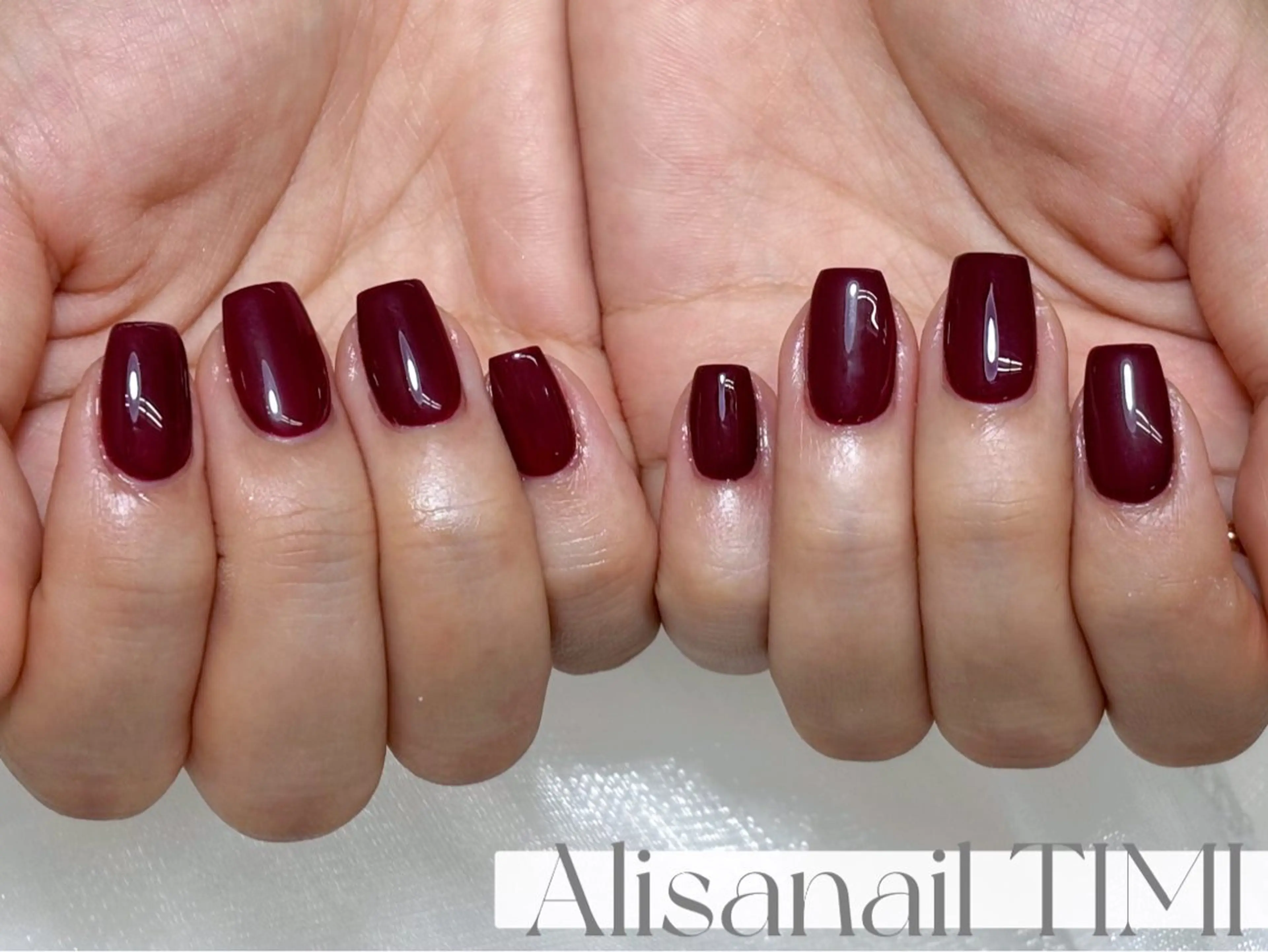 ネイル ボルドー ワンカラーネイル ハンドネイル Alisa nail Timiのネイルデザイン