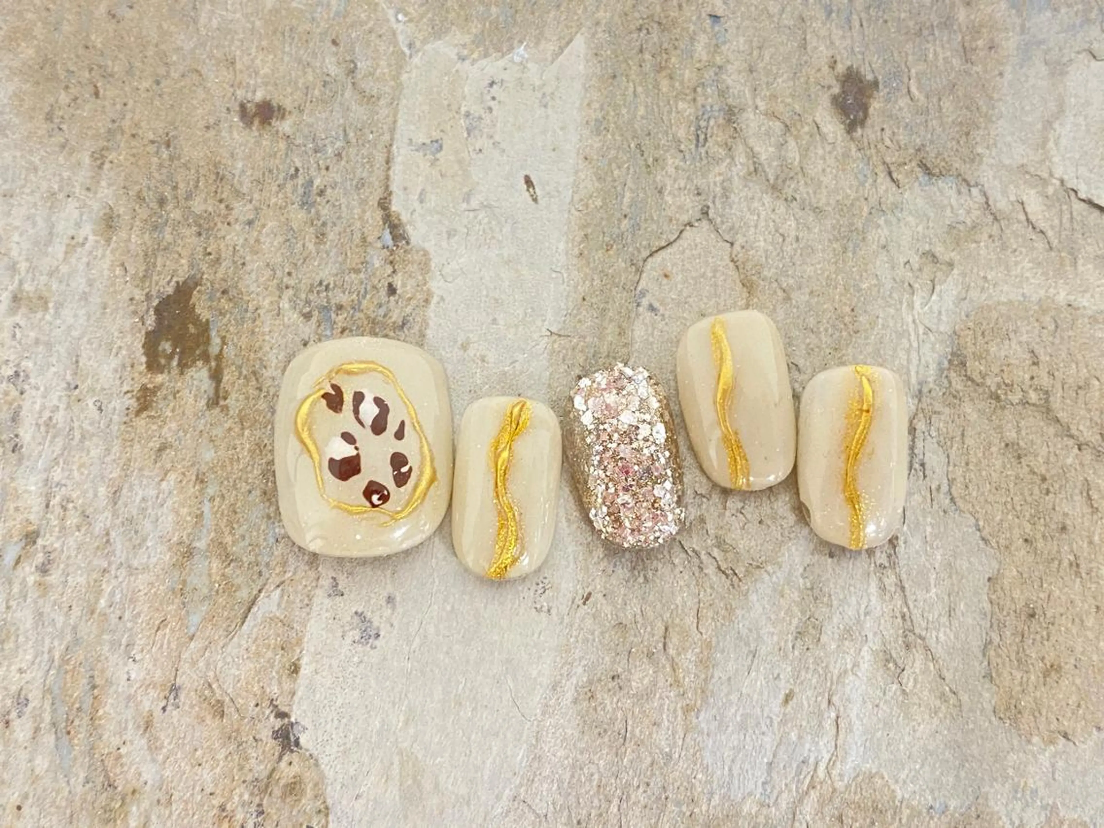 ネイル フットネイル ニュアンスネイル MOMO nailのネイルデザイン