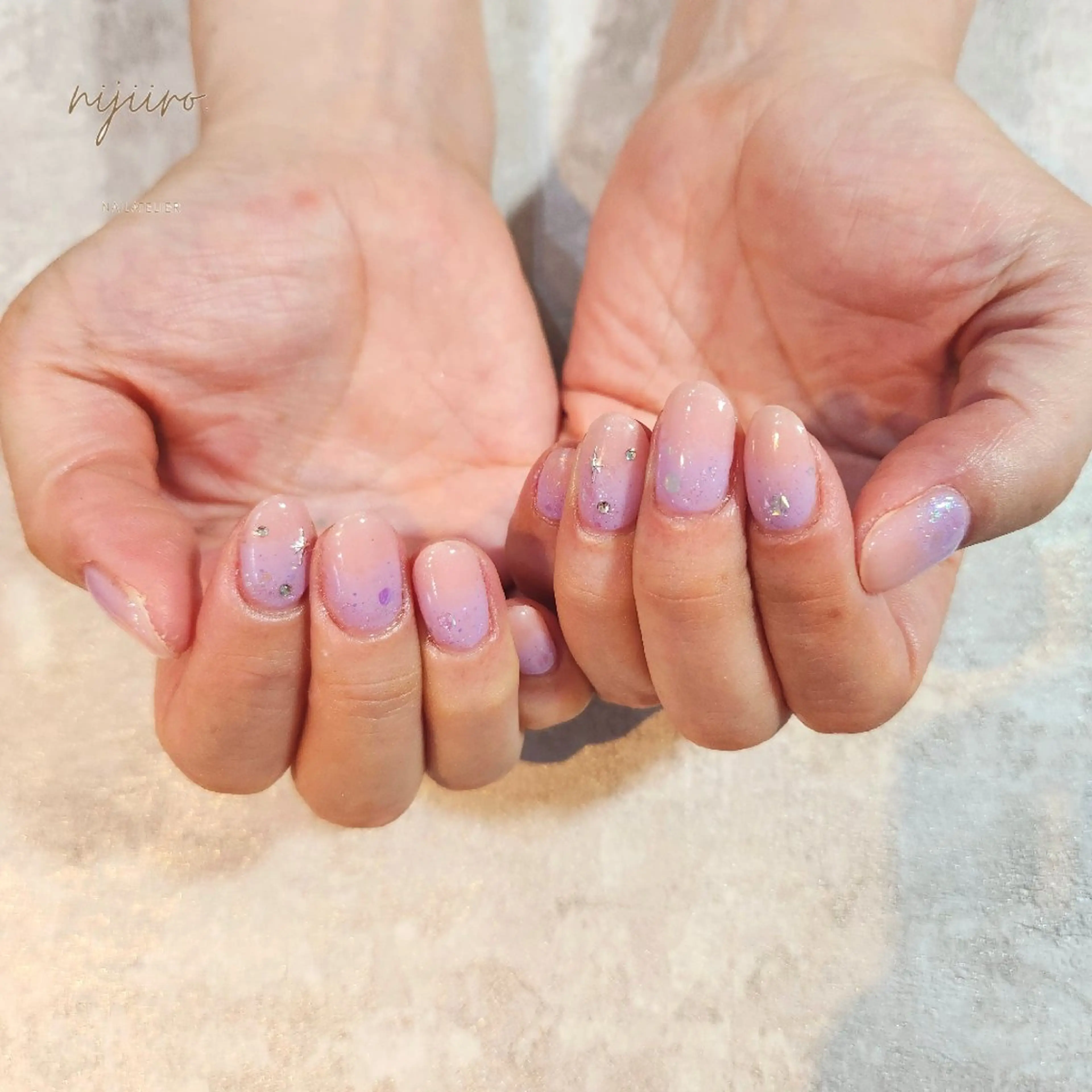 ネイル ハンドネイル nailatelier nijiiro.所属・nijiiro🌈 サトウのネイルデザイン