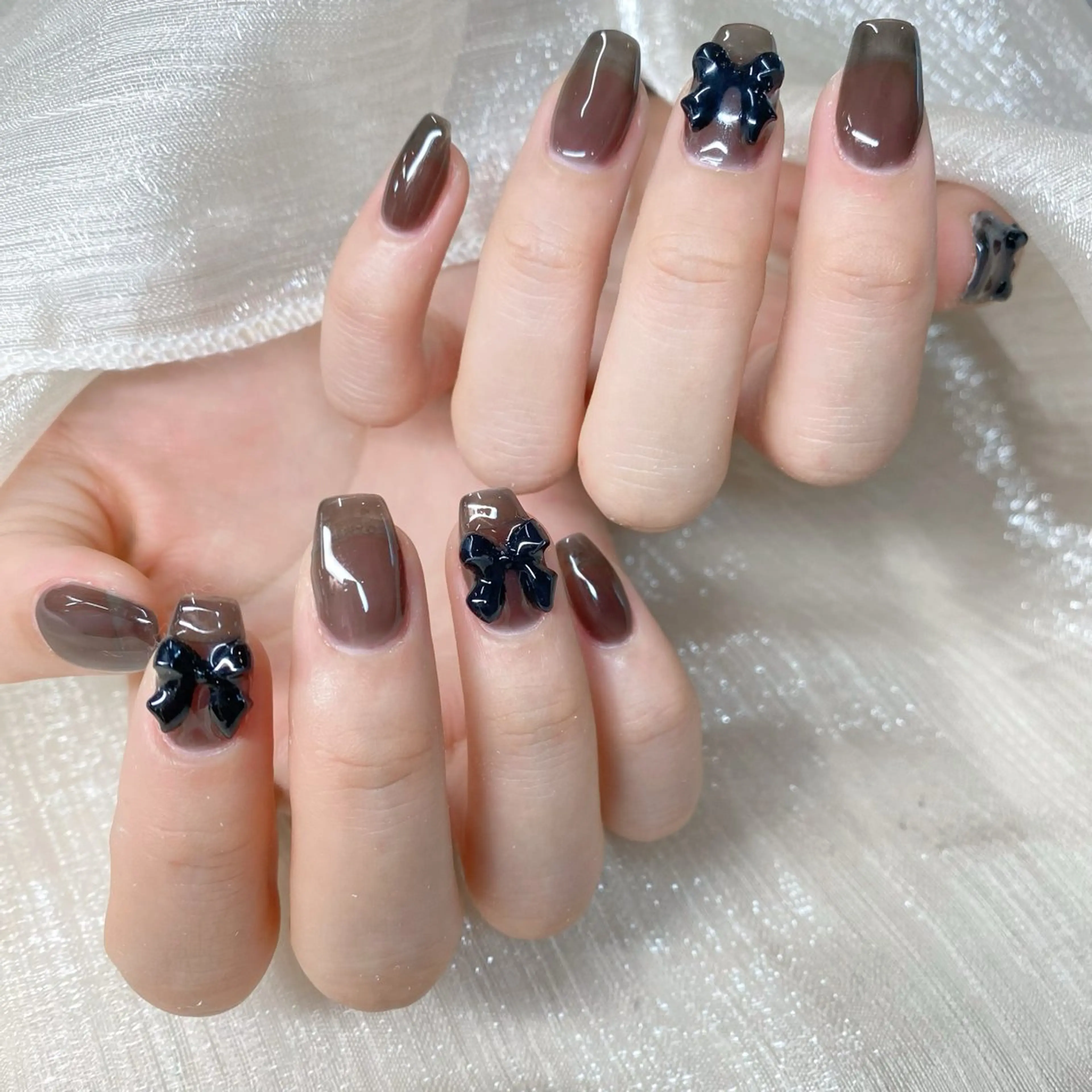 ミディアム 501_nail所属・Ta taのネイルデザイン