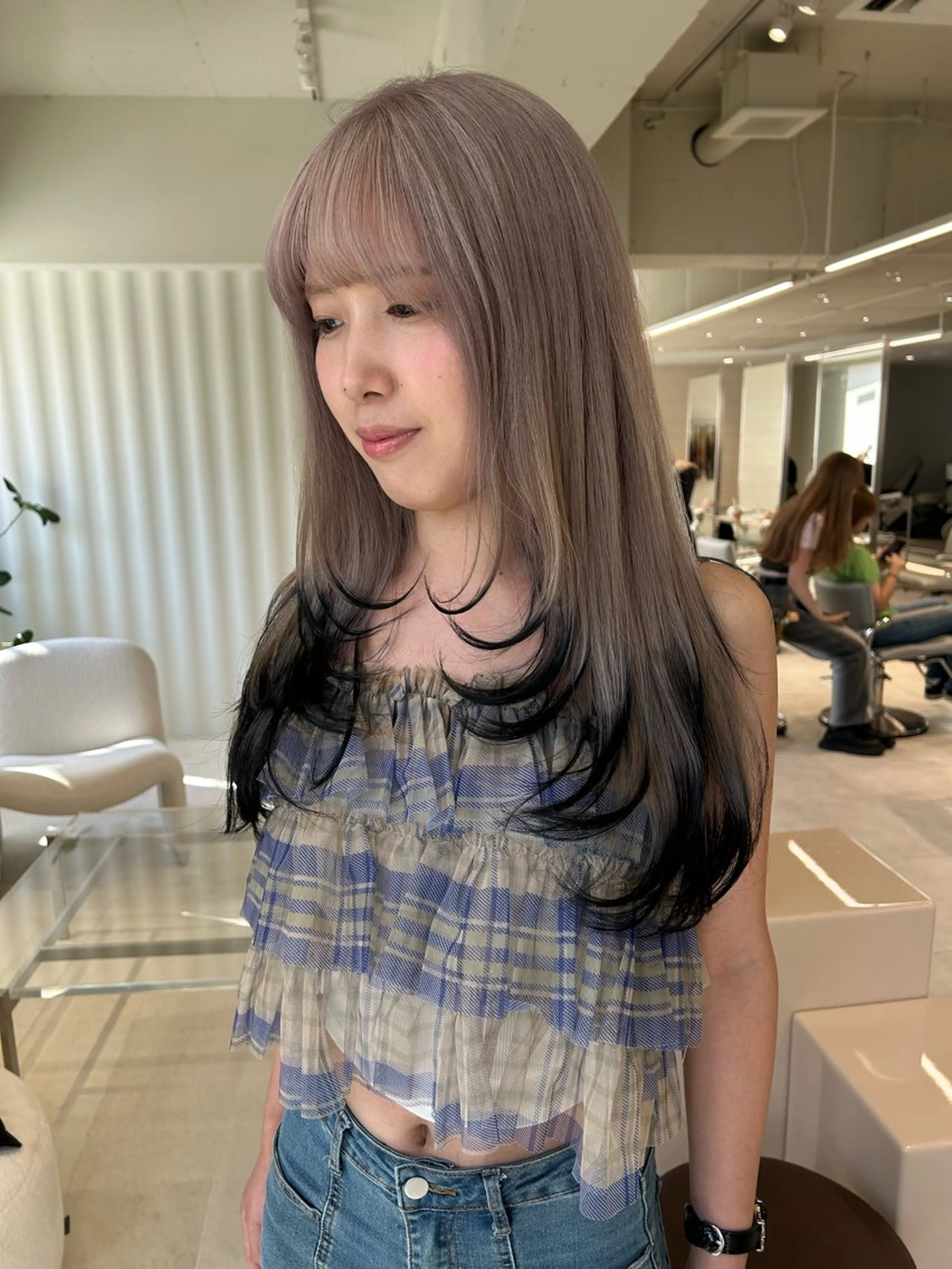 ロング カラー 黒髪 レイヤーカット カット ヘアカラー 丸みショート /NAGISAのヘアスタイル