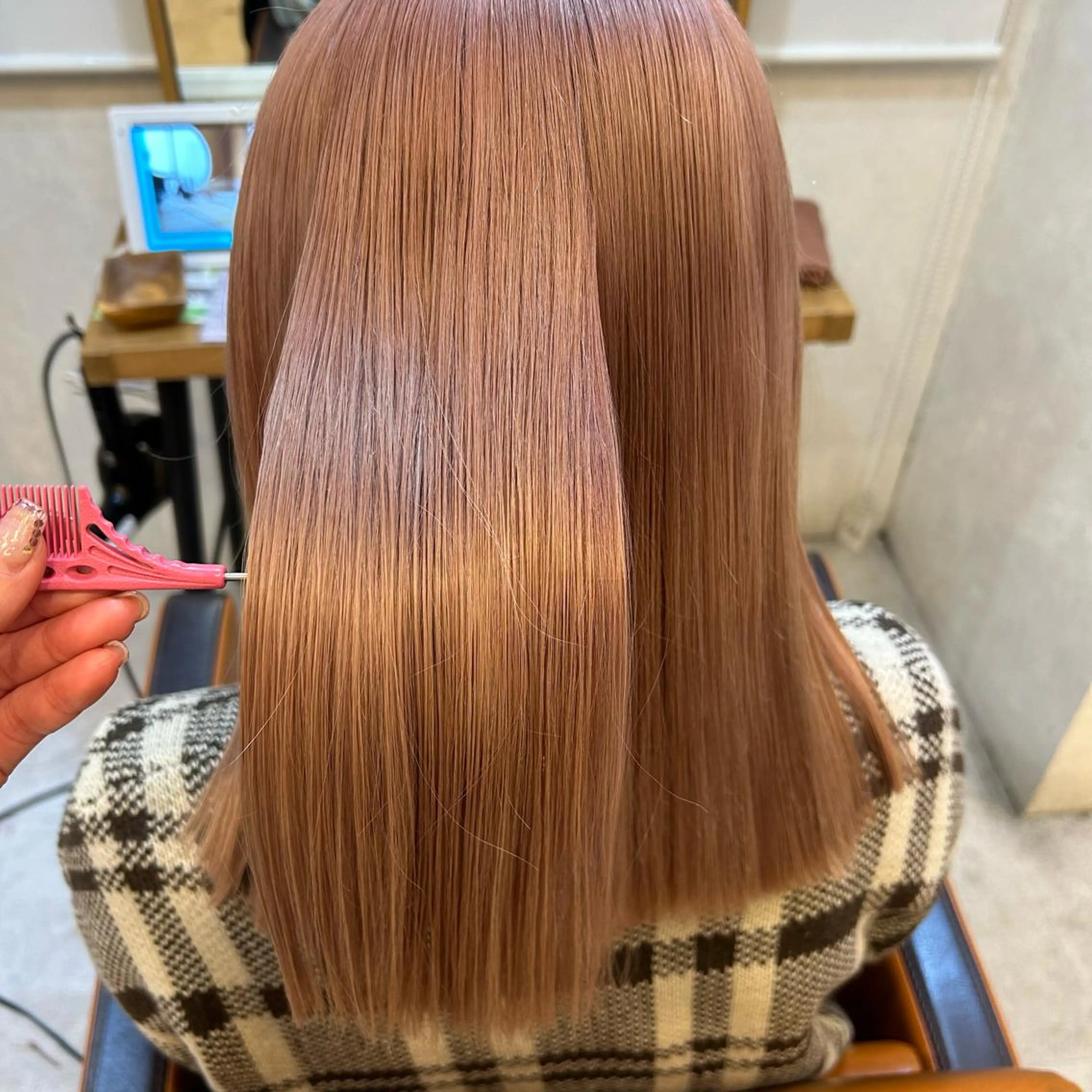 ミディアム カラー ベージュカラー ピンクカラー ピンクベージュ Zina 梅田店 レイヤー/Miyuのヘアスタイル