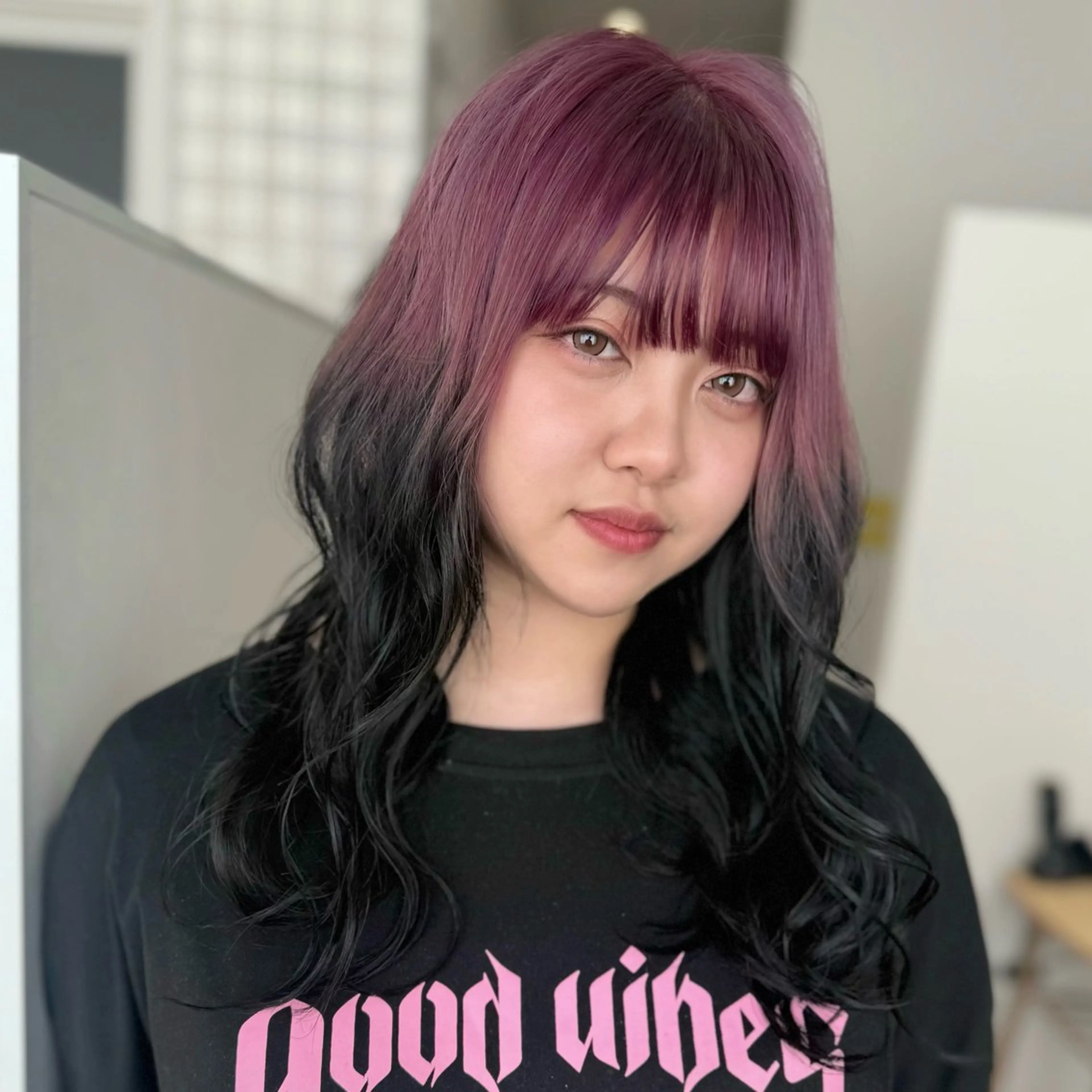 ロング カラー 黒髪 ブリーチ ピンクカラー ヘアカラー トリートメント 🫧艶髪、暖色カラー 🫧Harukaのヘアスタイル