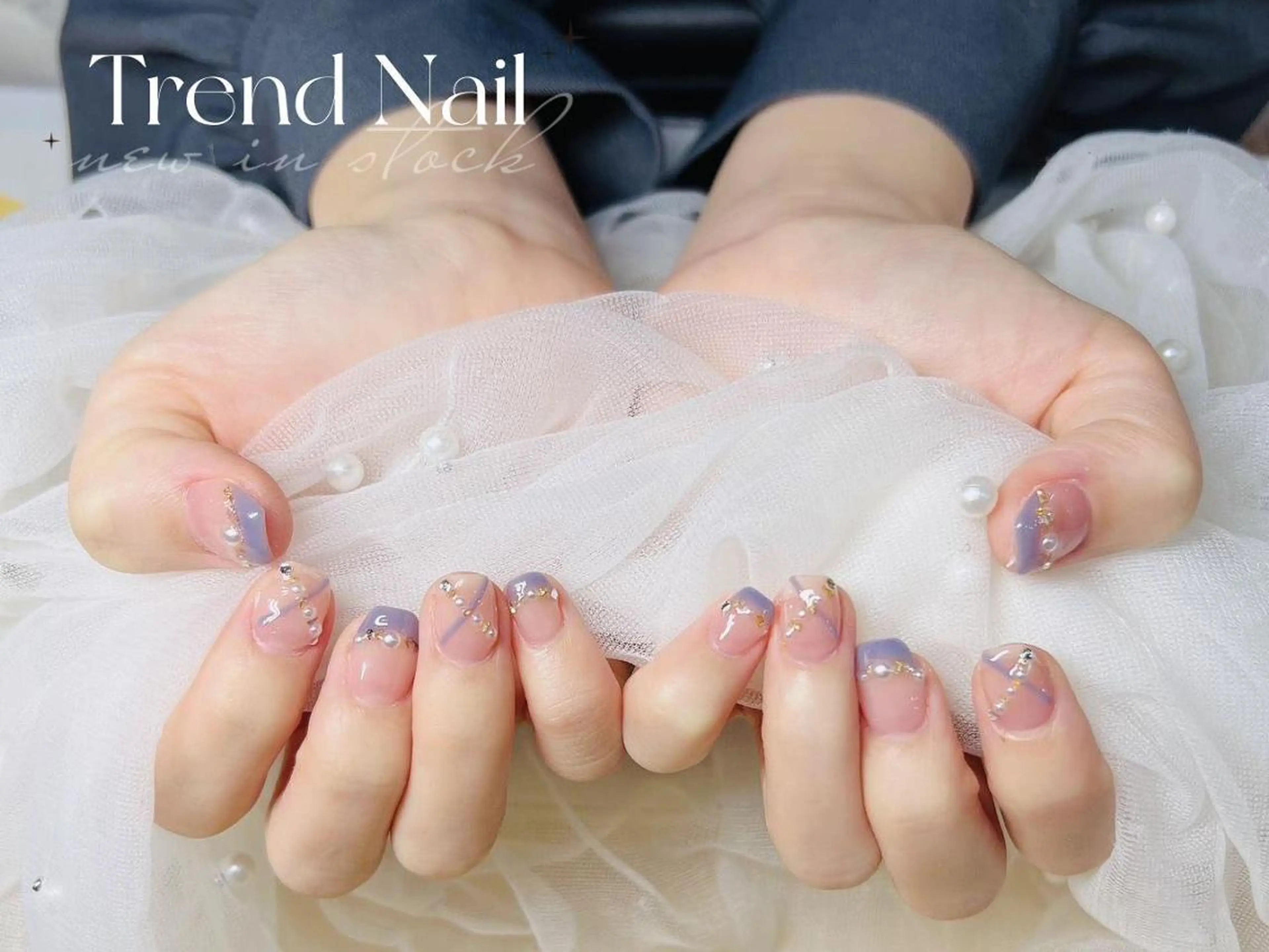 ショート ハンドネイル トレンド ネイル スタジオのネイルデザイン