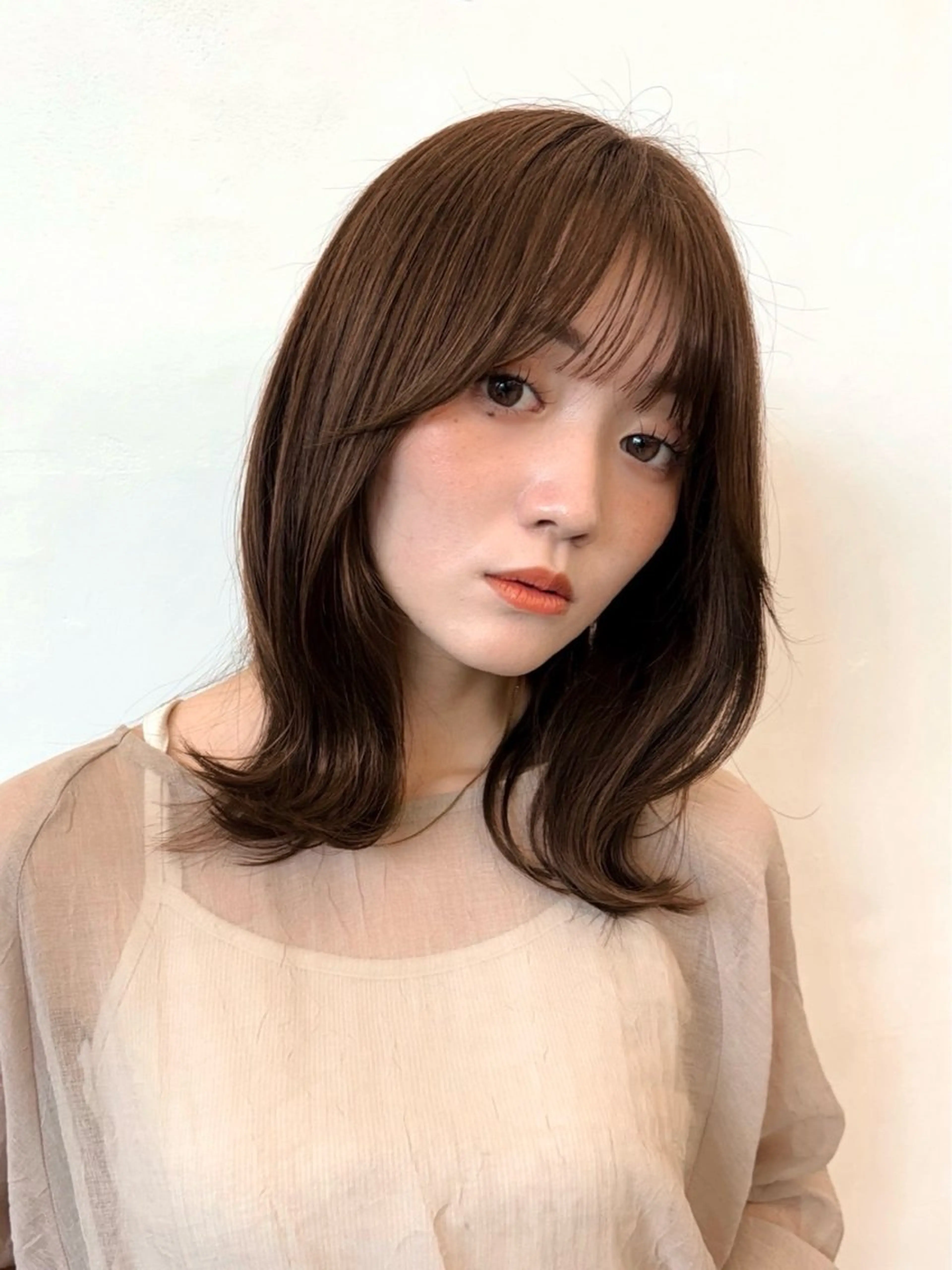 ミディアム カラー ヘアアレンジ ベージュカラー 透明感カラー ボブ レイヤーカット カット ヘアカラー トリートメント 🌱ボブ/レイヤー/ ベージュ/あやみ✨のヘアスタイル