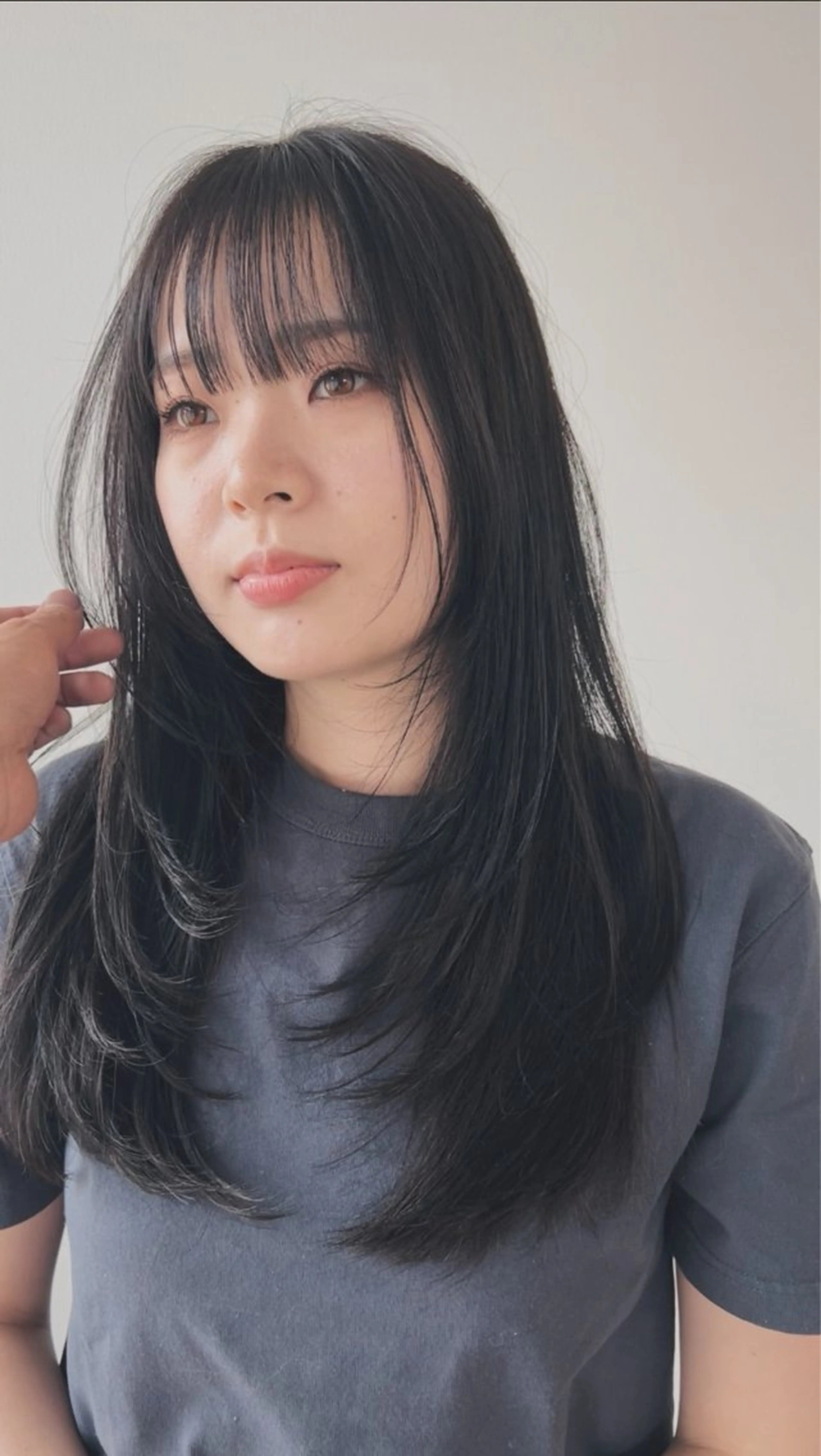 ロング レイヤーカット カット 縮毛矯正 Living所属・ヨシモトリョウ 髪質改善/美髪のヘアスタイル