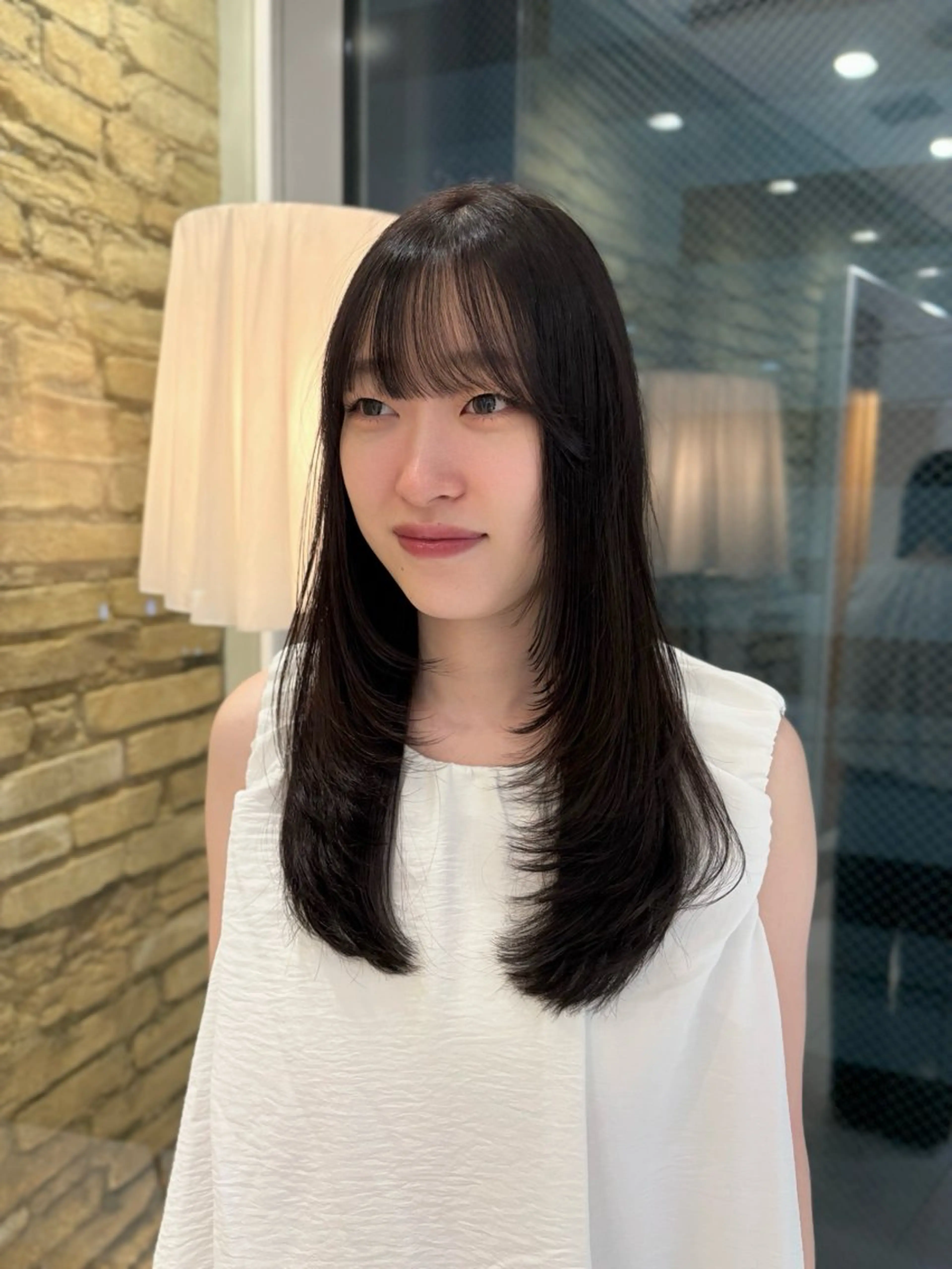 ロング hair make BEHIVE ichibancho AVEDA所属・渡邉  日向子 ・レイヤー、縮毛矯正のヘアスタイル