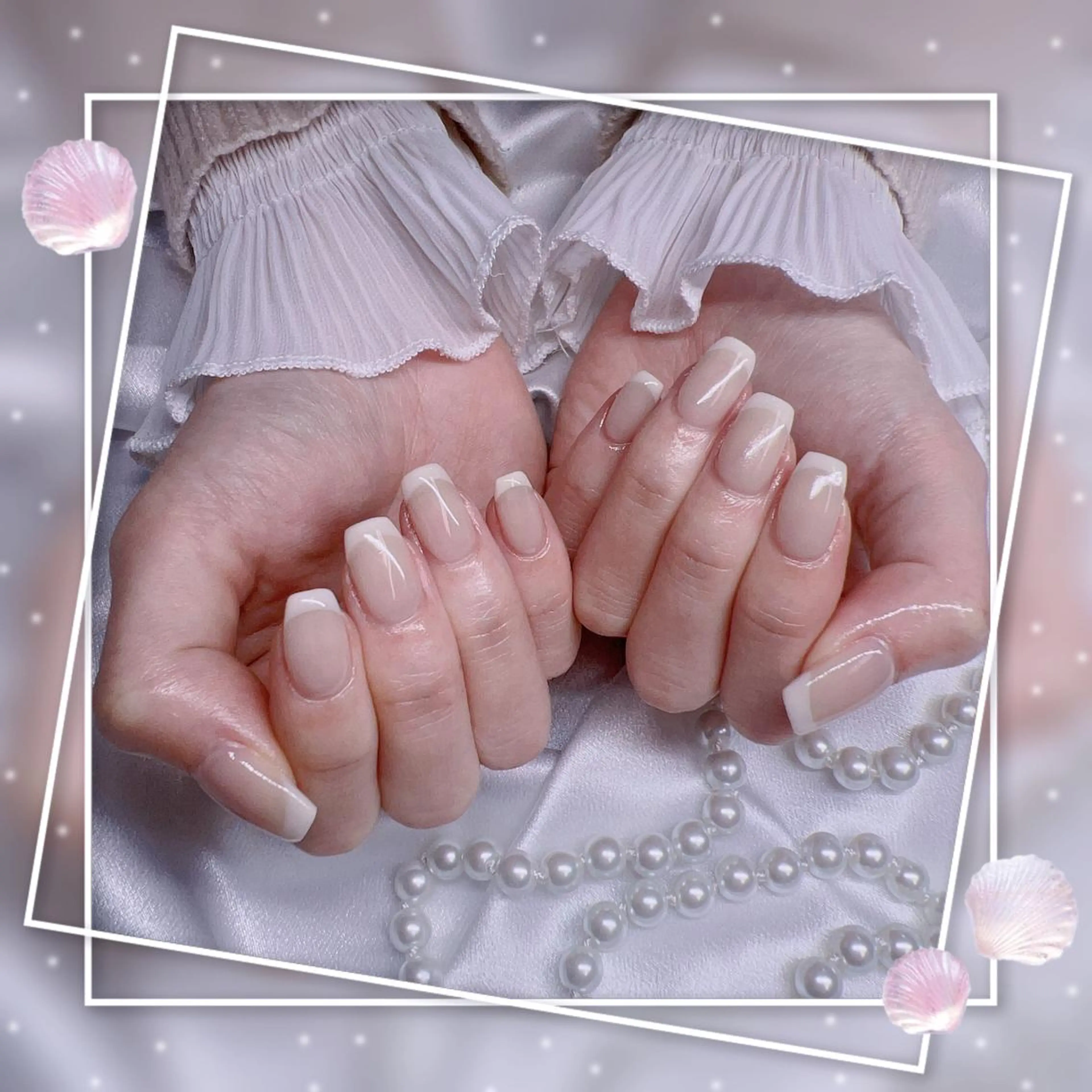 ネイル フレンチネイル キラキラネイル 韓国ネイル マグネットネイル マグネットフレンチ ハンドネイル Chill Nailsalonのネイルデザイン