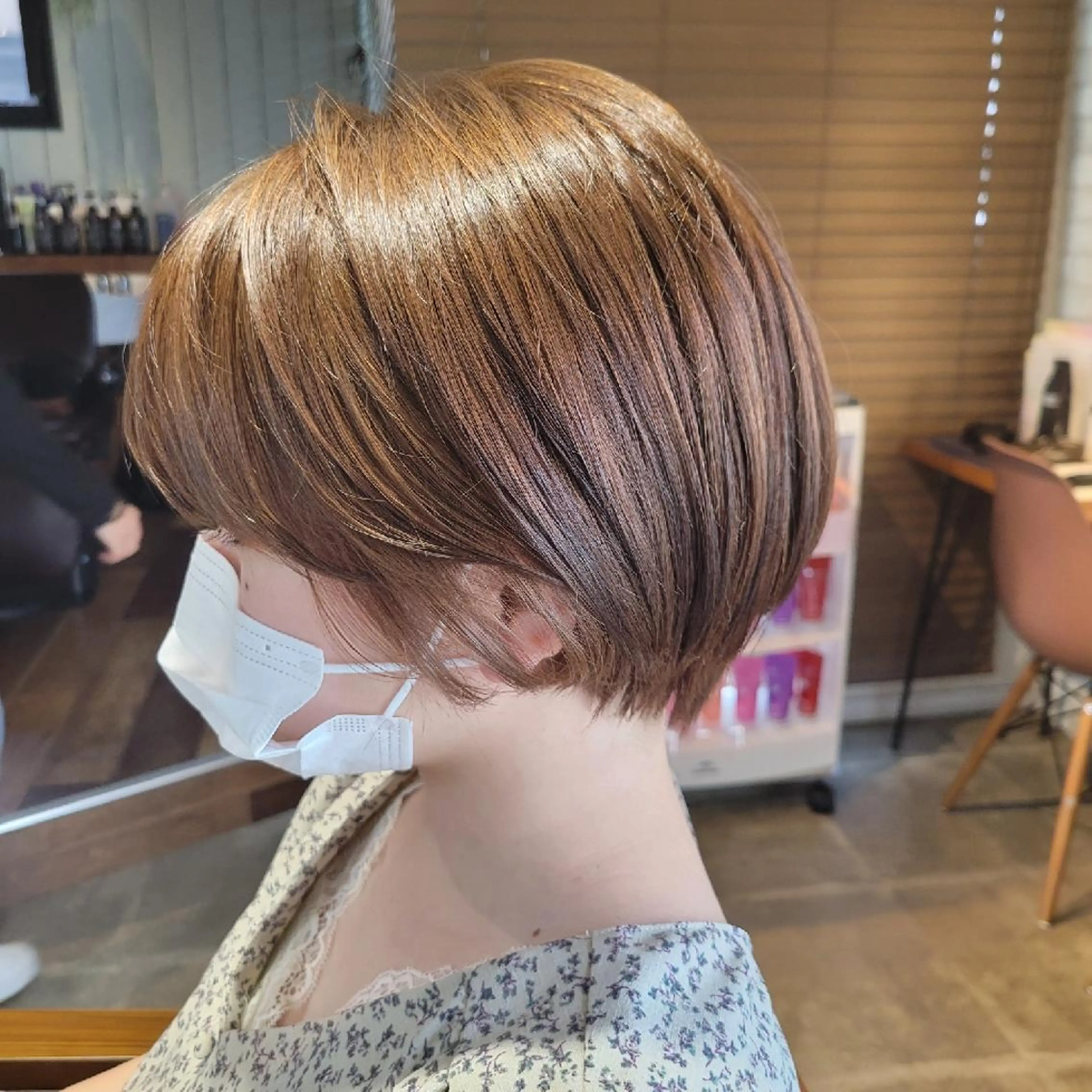 ショート カット ヘアカラー トリートメント alushe 岡 陽子のヘアスタイル