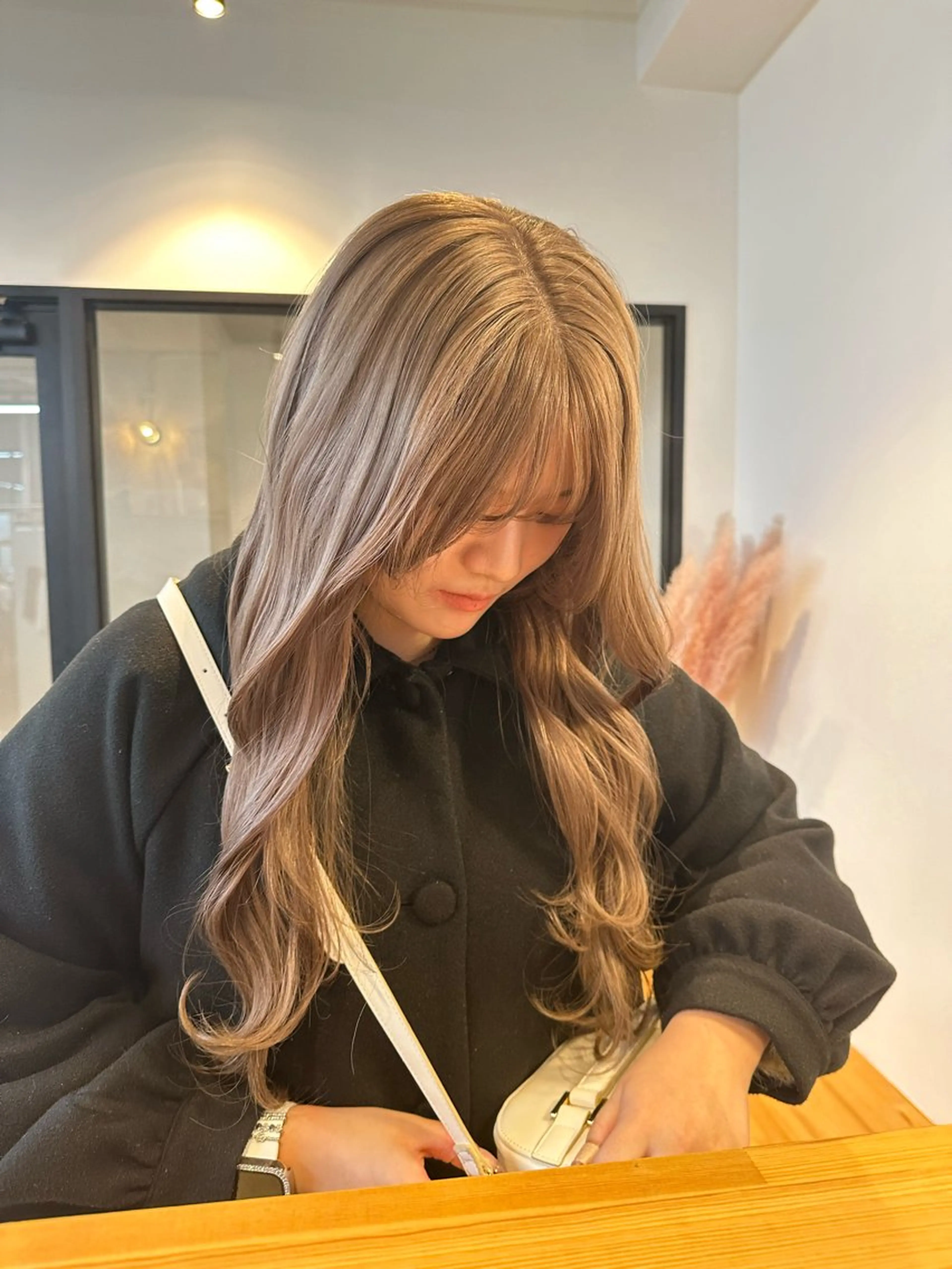 ロング ヘアカラー トリートメント yuika .のヘアスタイル