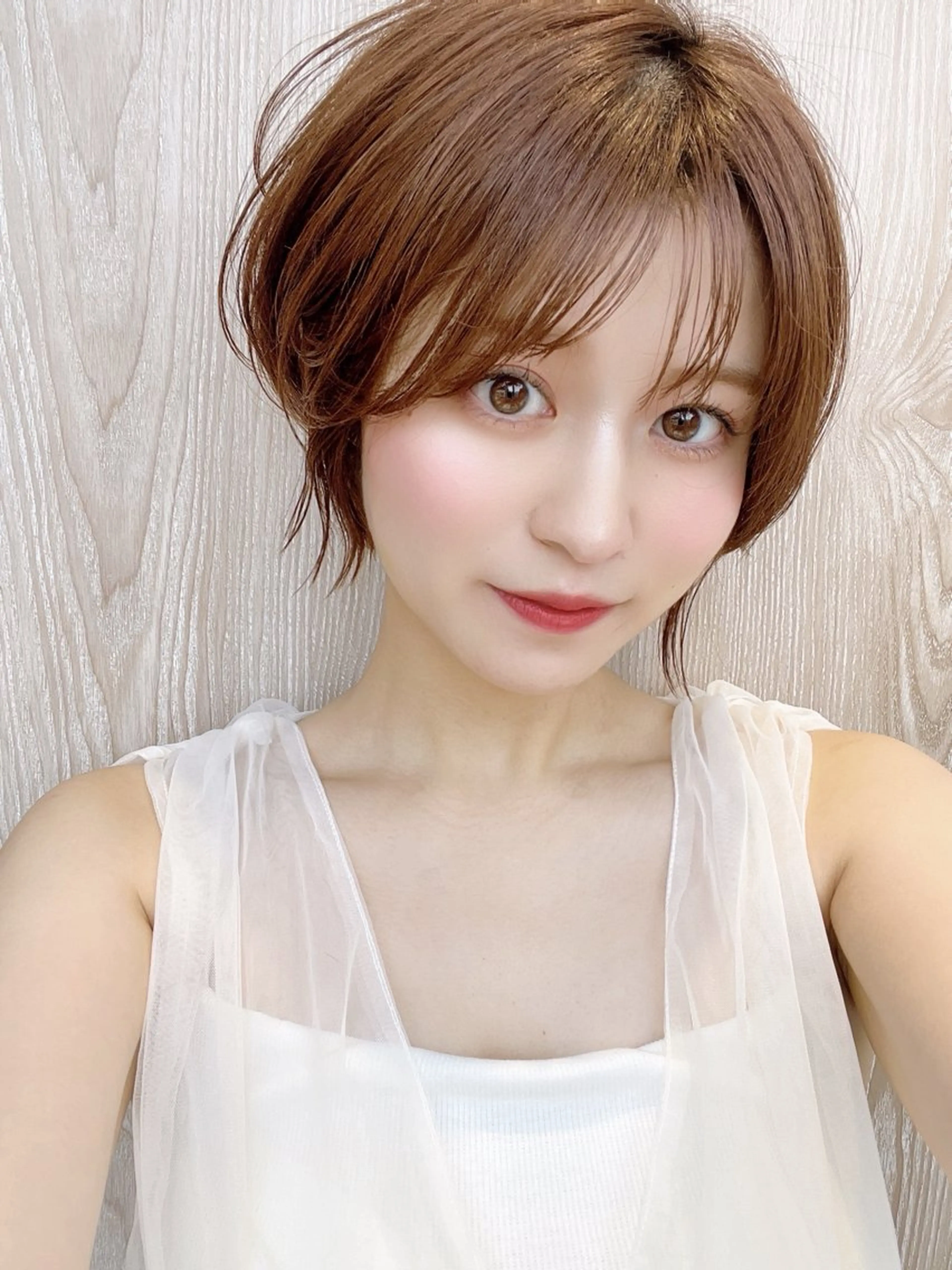 ショート カット ヘアカラー トリートメント 小顔ショート🌿 Say.石川葵のヘアスタイル