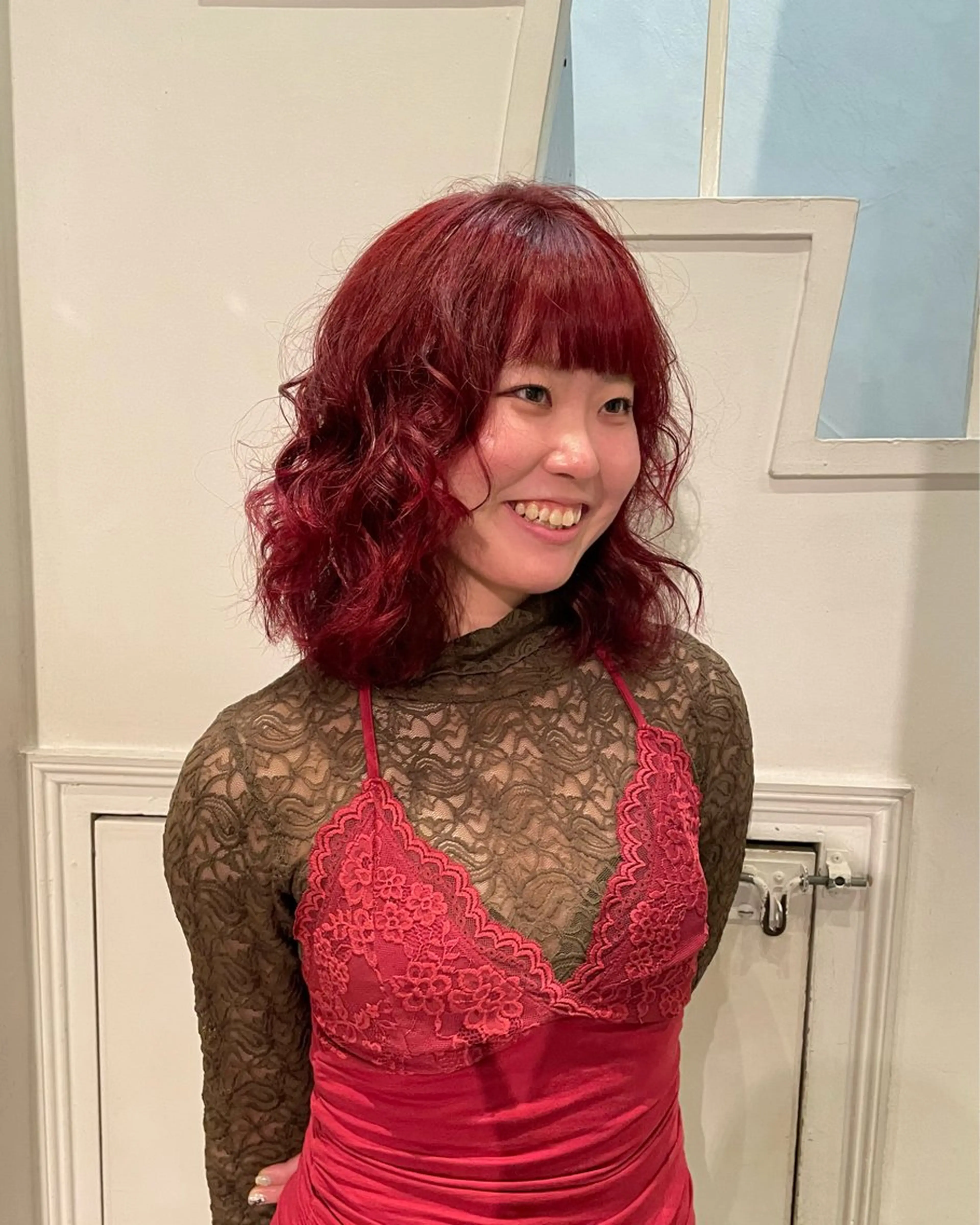 ミディアム カラー カット ヘアカラー 向坂 亜美のヘアスタイル