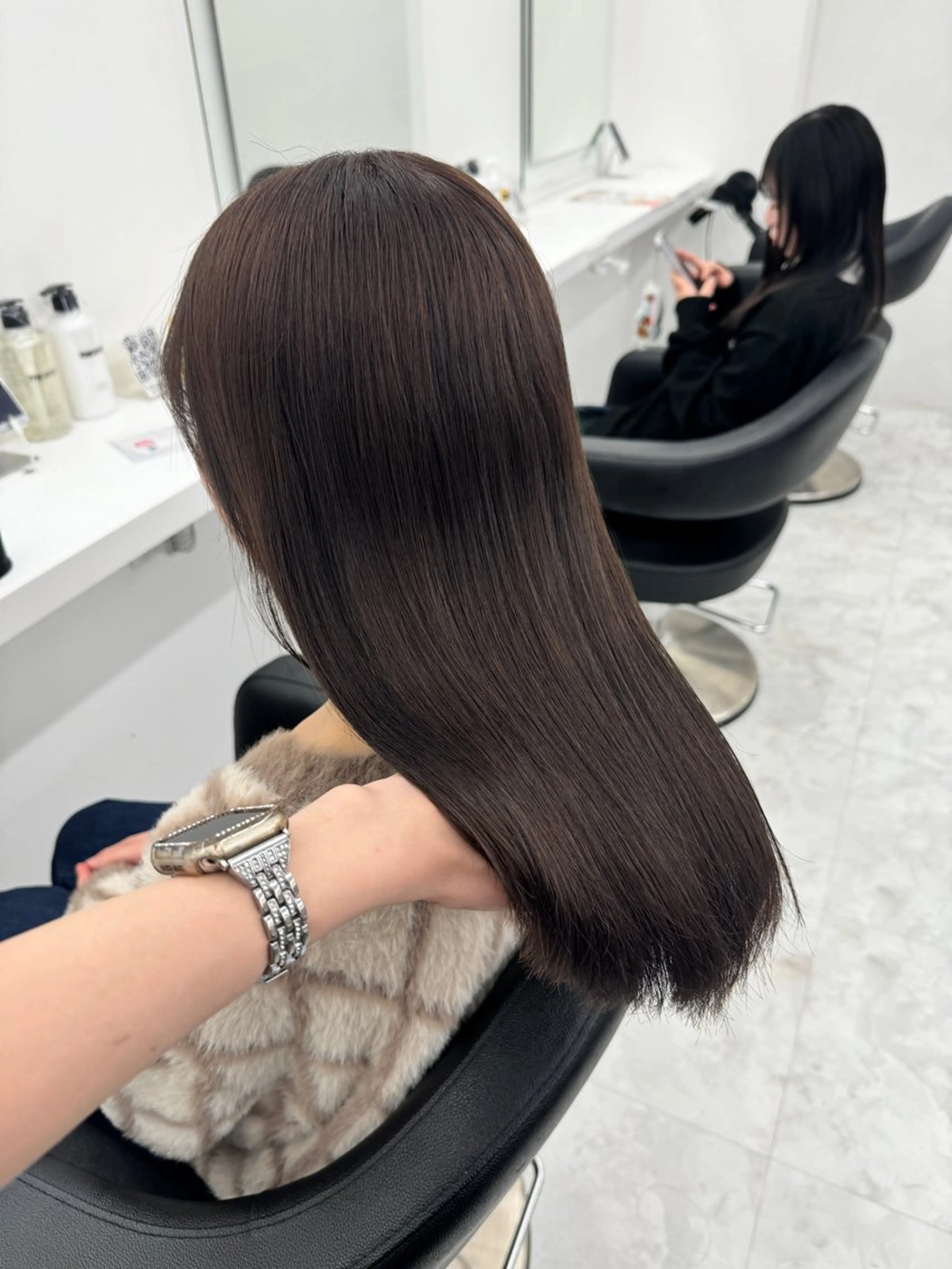 セミロング カラー ヘアカラー トリートメント ヘッドスパ ヘアセット 💖透明感カラー＆暗 髪専門💖Akariのヘアスタイル