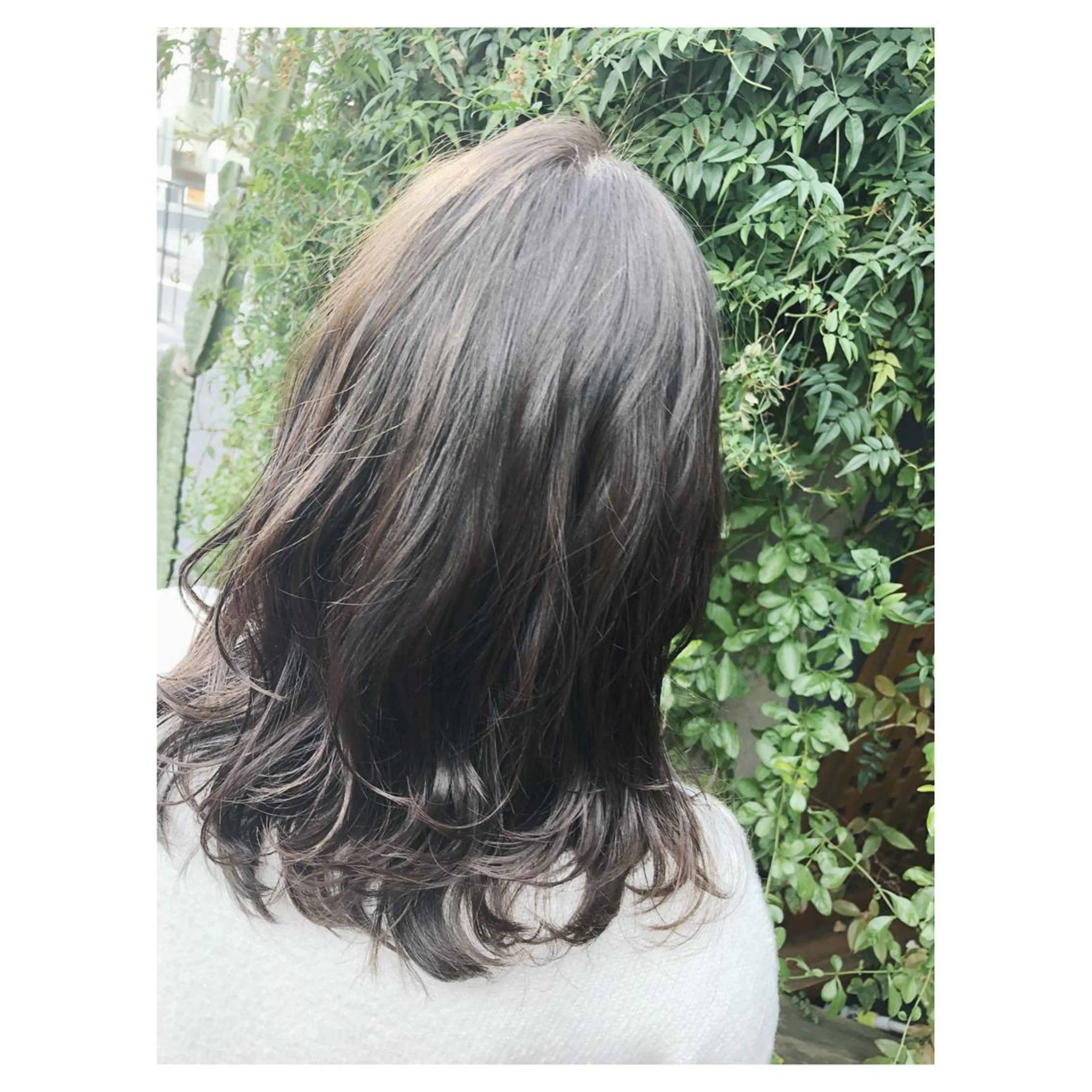 ミディアム カラー マツエク・マツパ アッシュ ベージュカラー センスをお届けします 大谷将生INFPのヘアスタイル