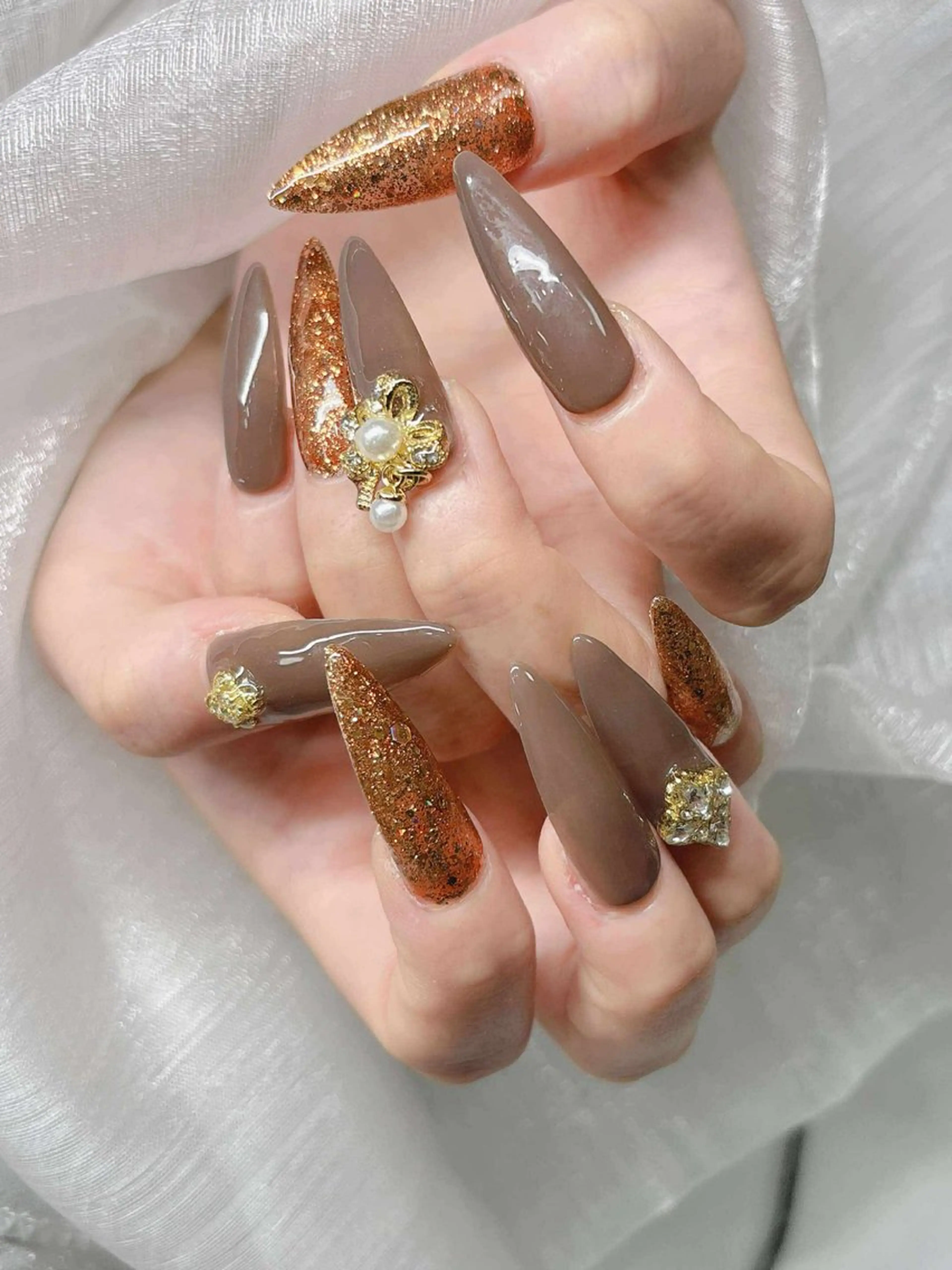 ネイル ハンドネイル Lee Nailsのネイルデザイン