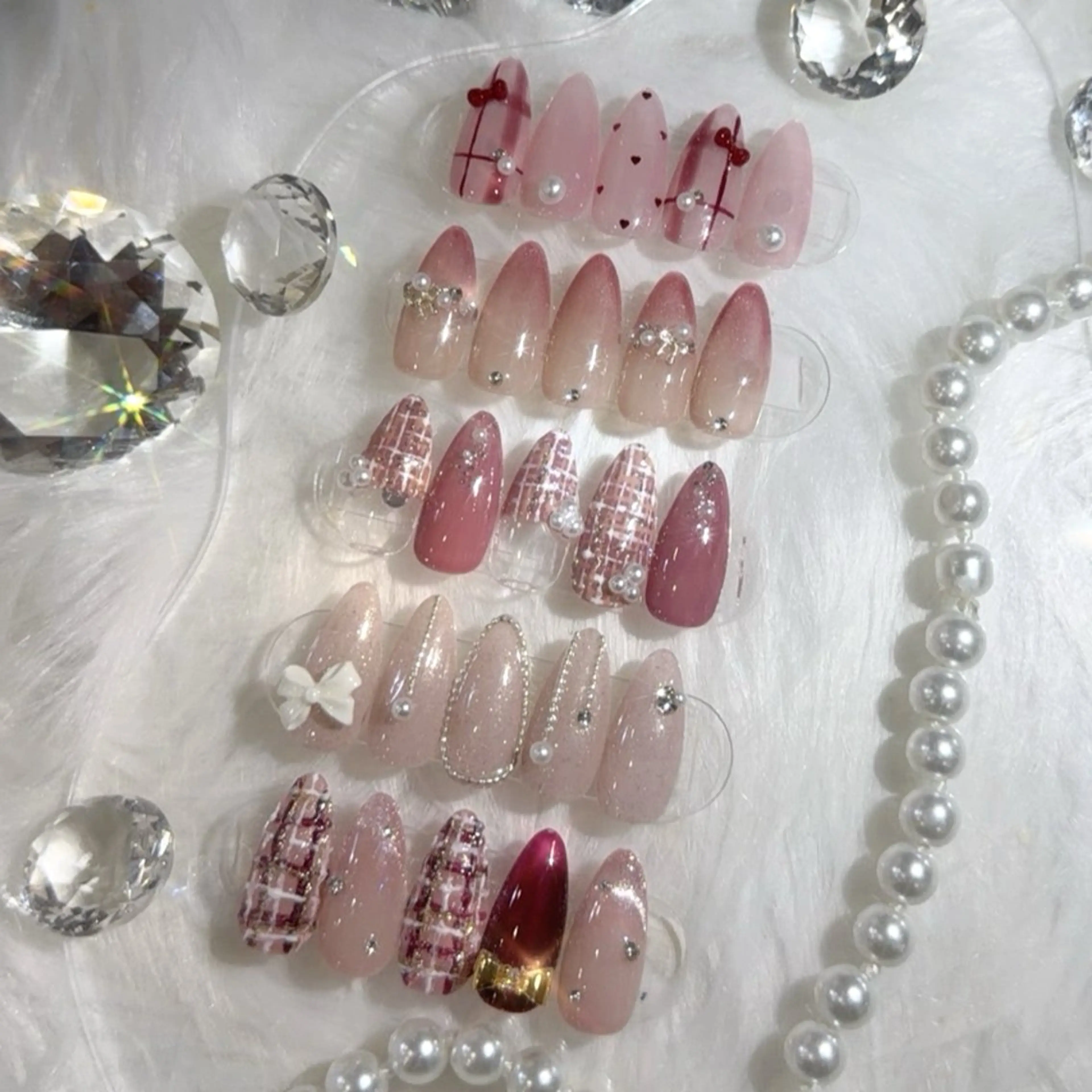 ネイル Angelgarden nail&eye 青山店所属・𝐚 𝐤 𝐢のネイルデザイン