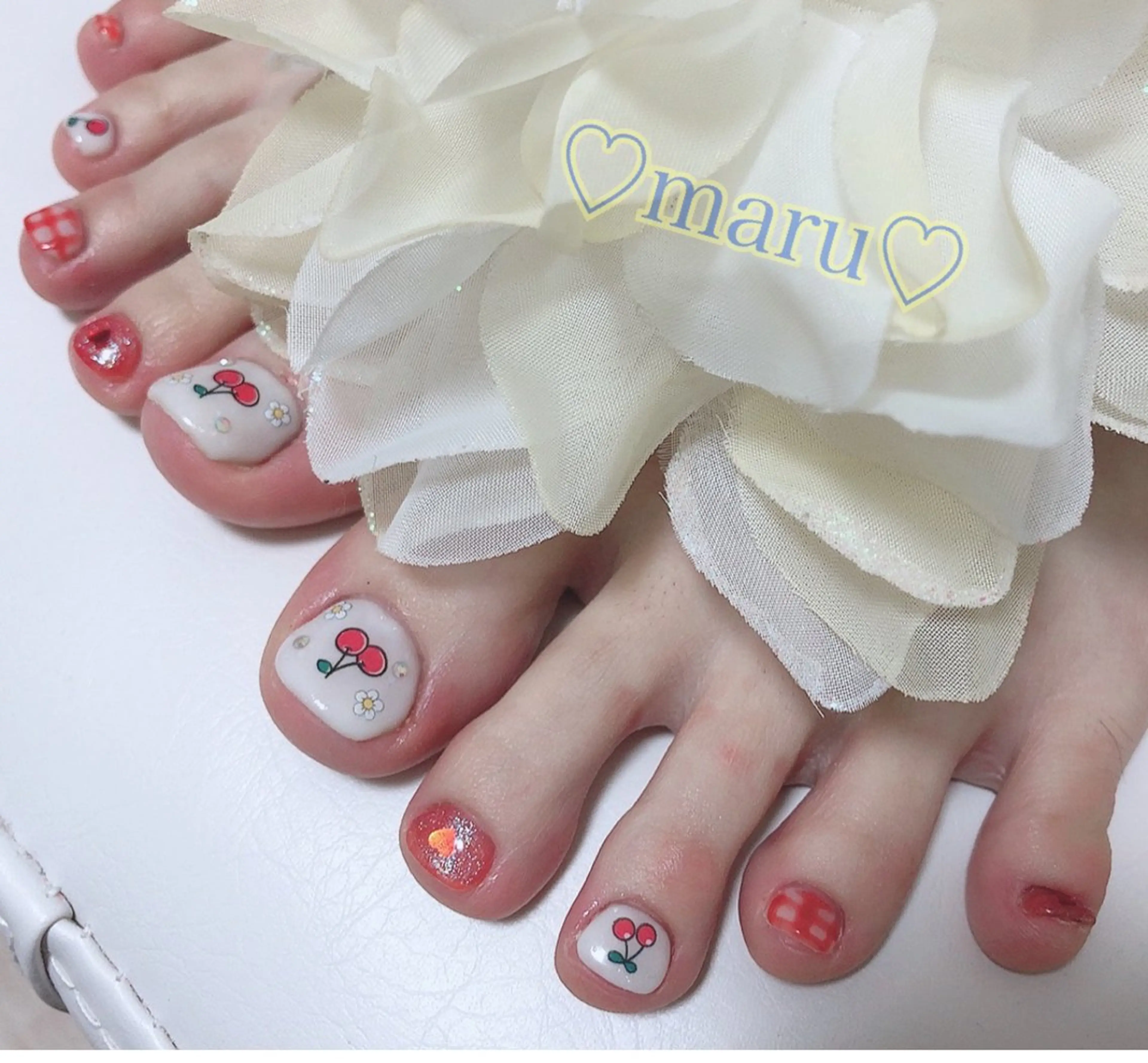 ネイル ハンドネイル フットネイル まるみ♡8/25- 31お休み🙇‍♀️のネイルデザイン