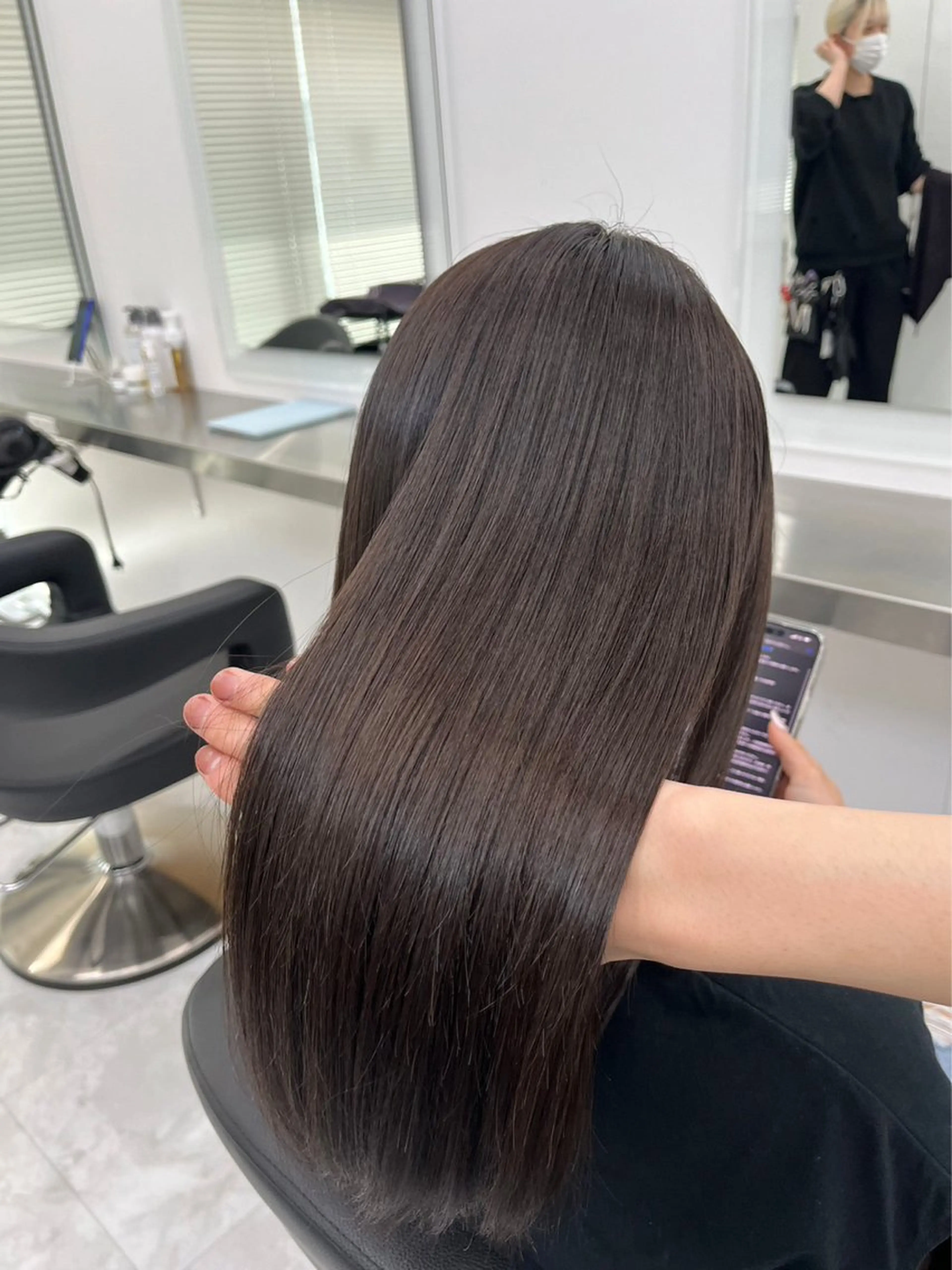 ロング チョコレートブラウン 💖トレンド夏 カラー💖FUTAのヘアスタイル