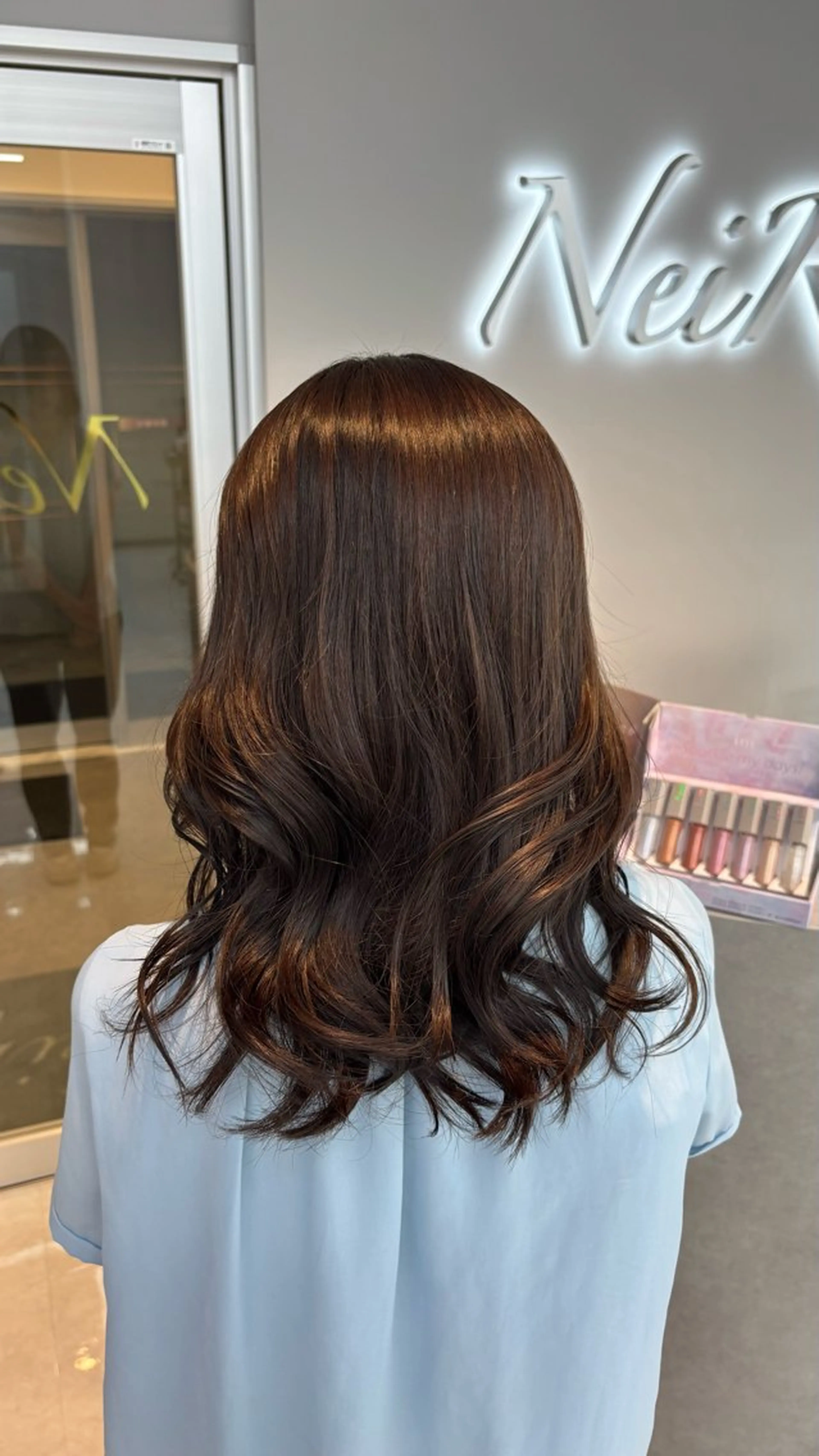 セミロング ヘアカラー ヒメザキ ユリのヘアスタイル