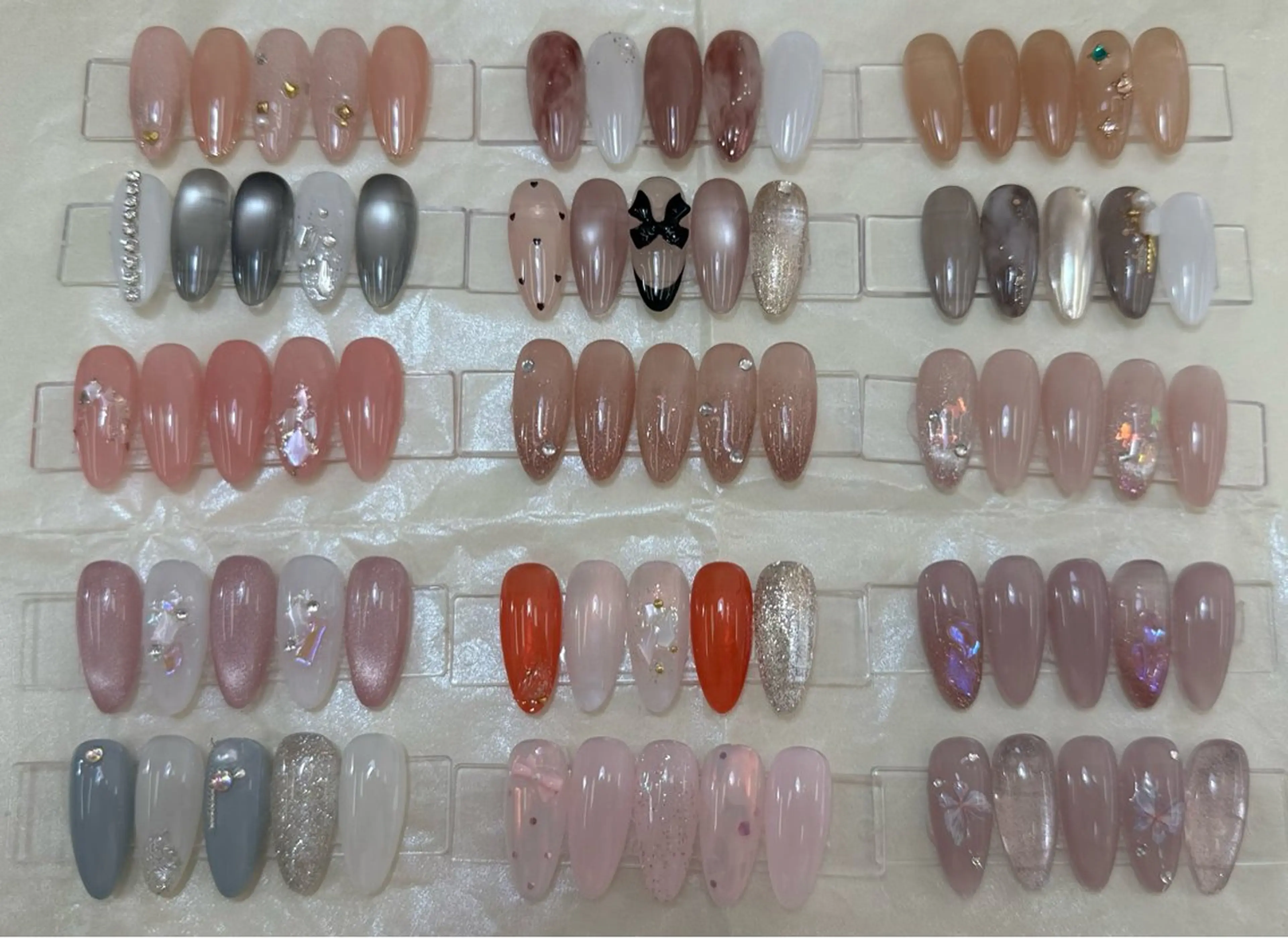 レンドシンプル定額コース　店内サンプルか選べます　￥3980の写真