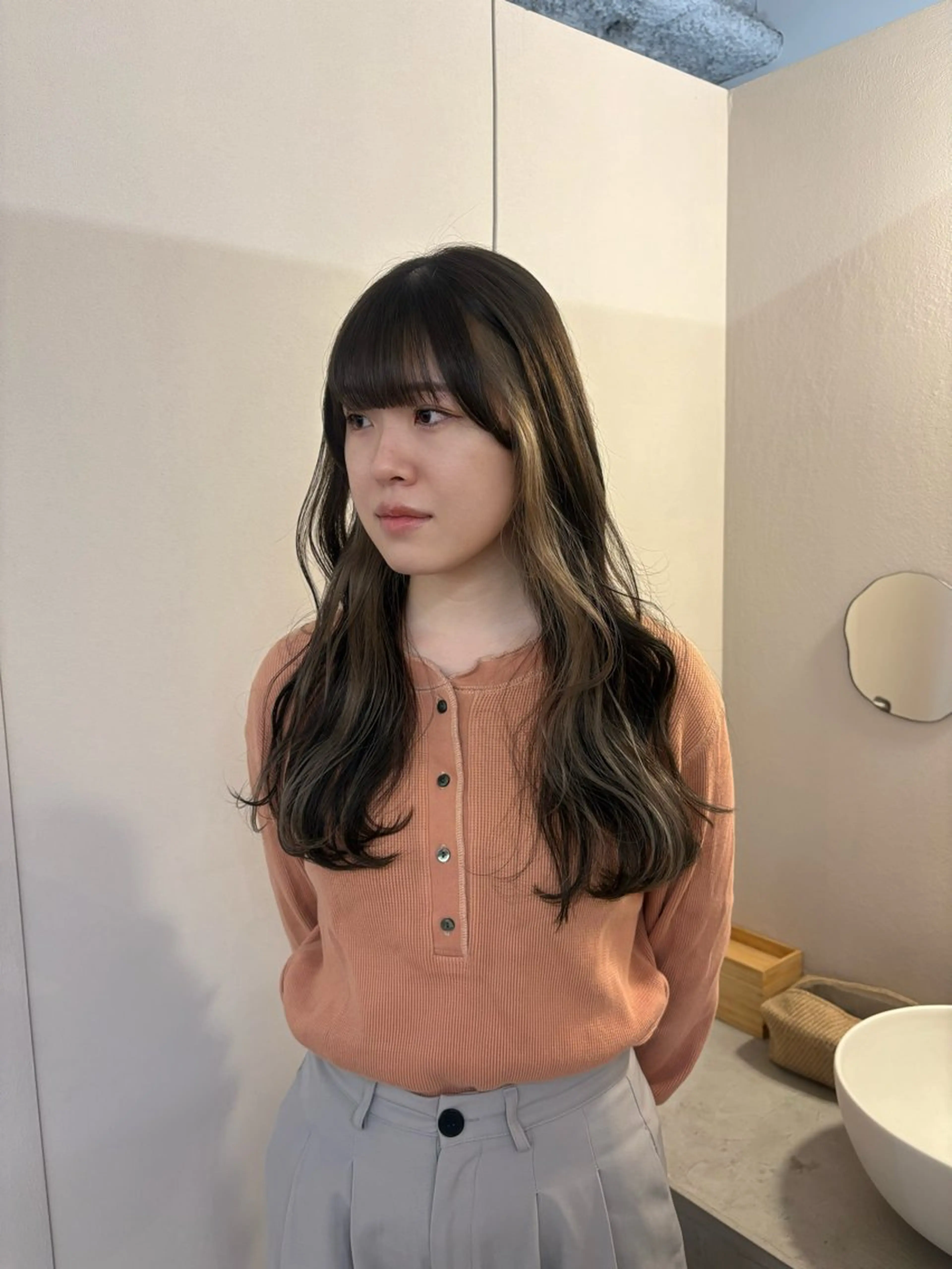 ロング カラー ベージュカラー ヘアカラー トリートメント NIKO/名古屋/ 伏見/花屋併設のヘアスタイル