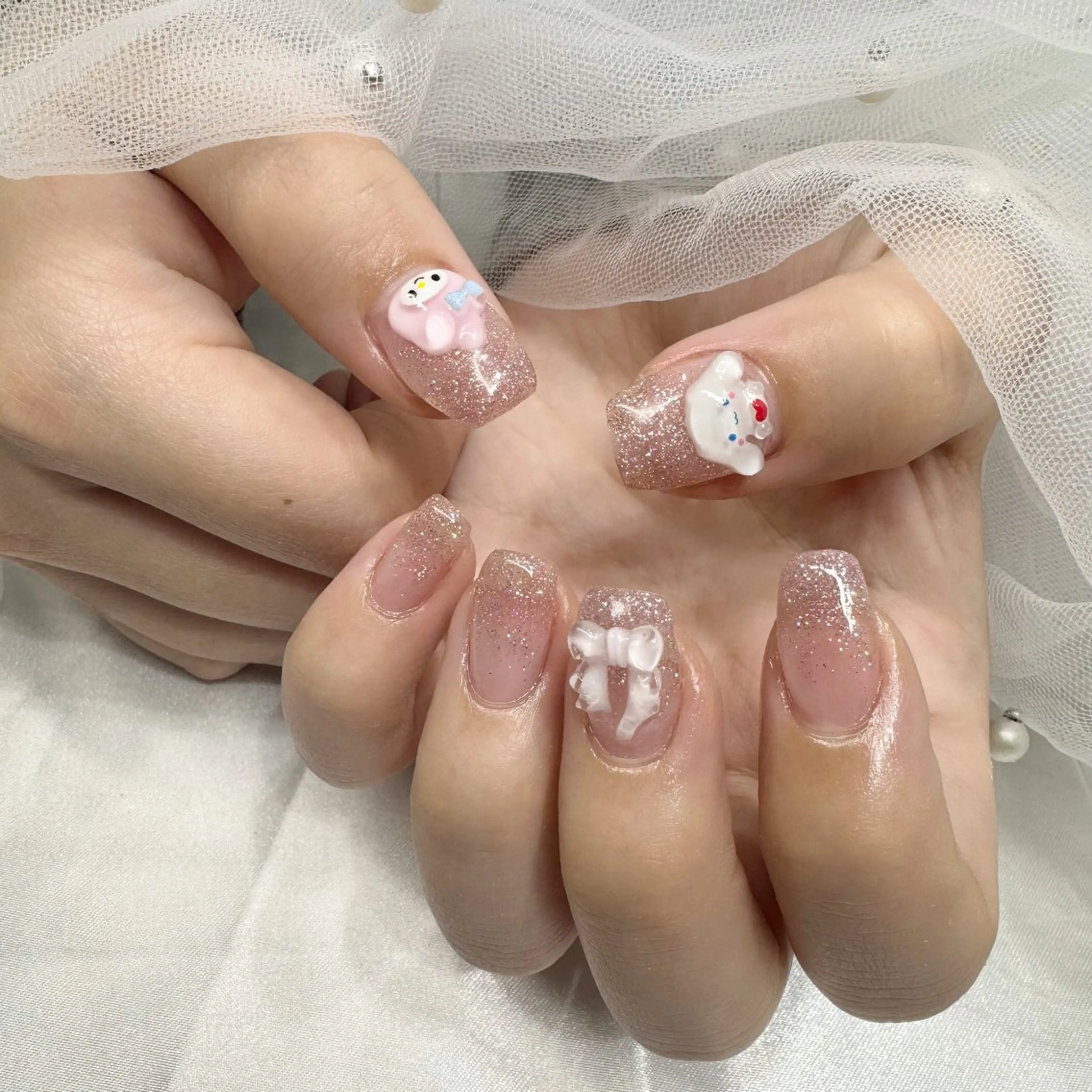 ネイル フラッシュネイル グラデーション ラメ(グリッター) ラメグラデーション ハンドネイル 💫fein. nail💫のネイルデザイン