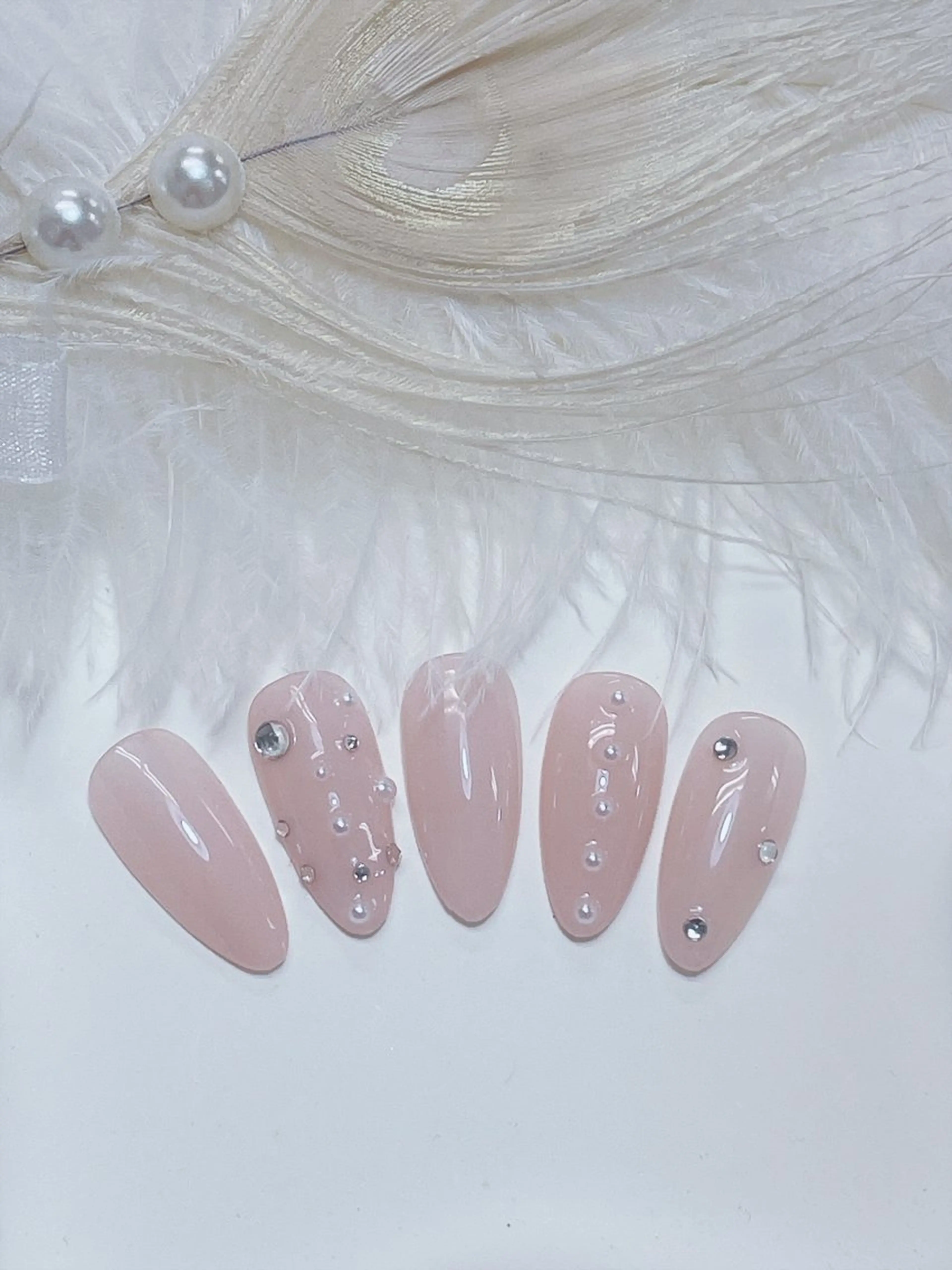 ネイル チークネイル フレンチネイル グラデーション キラキラネイル 韓国ネイル ハンドネイル DUO MI所属・DUO   MI nail salonのネイルデザイン
