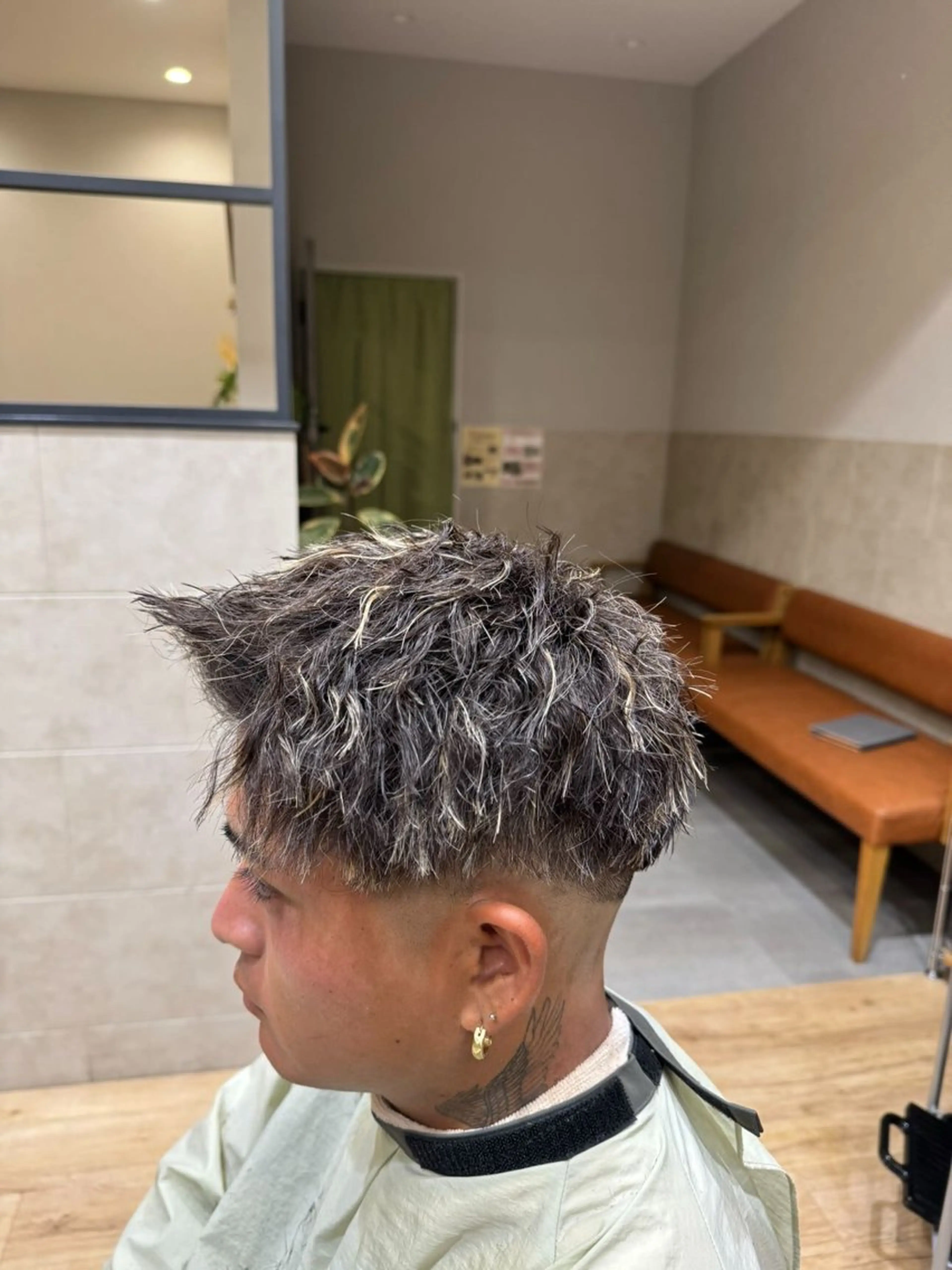 メンズ フェードカット カット パーマ 小田 暉のヘアスタイル