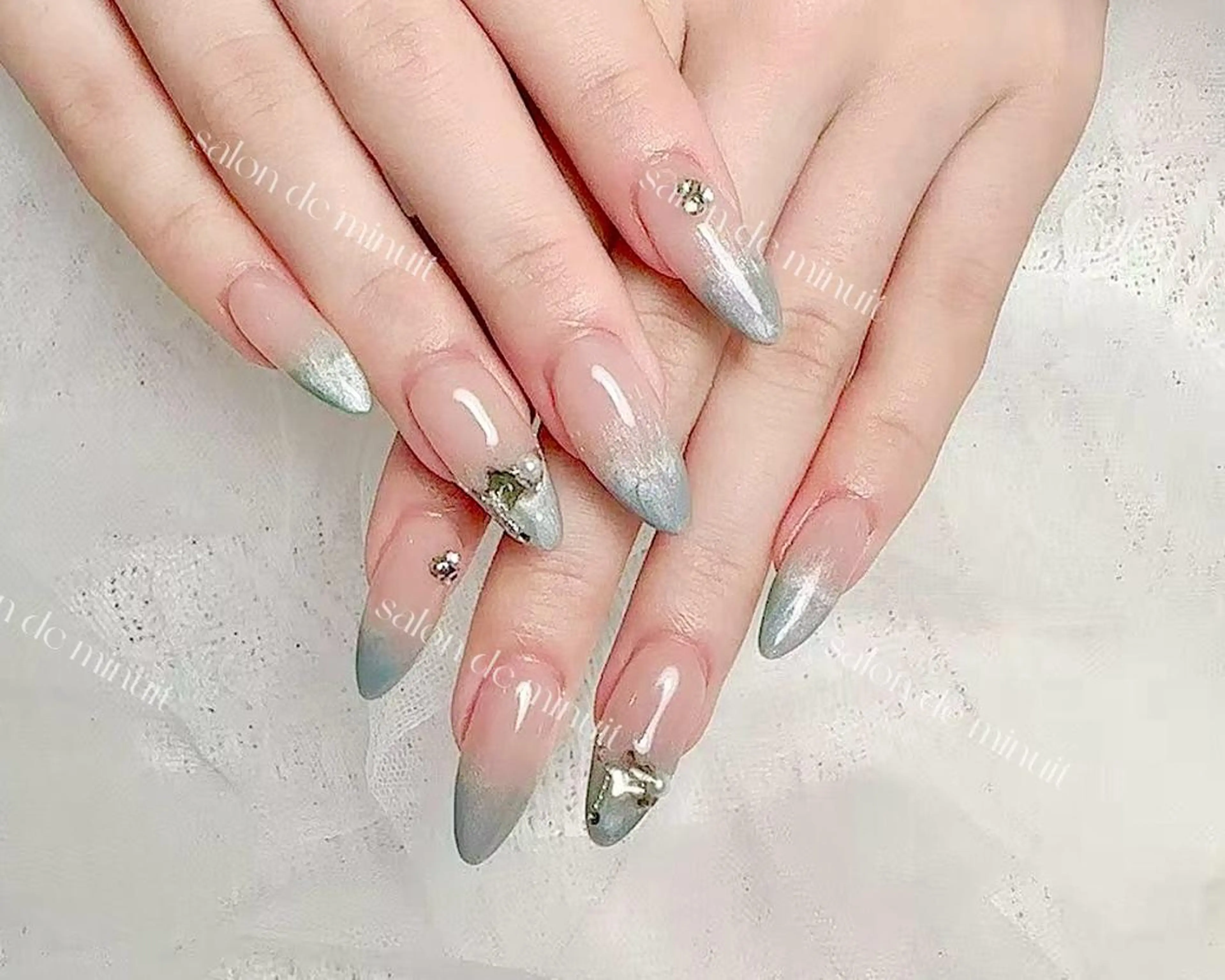 ネイル Salon de Minuit🦩のネイルデザイン