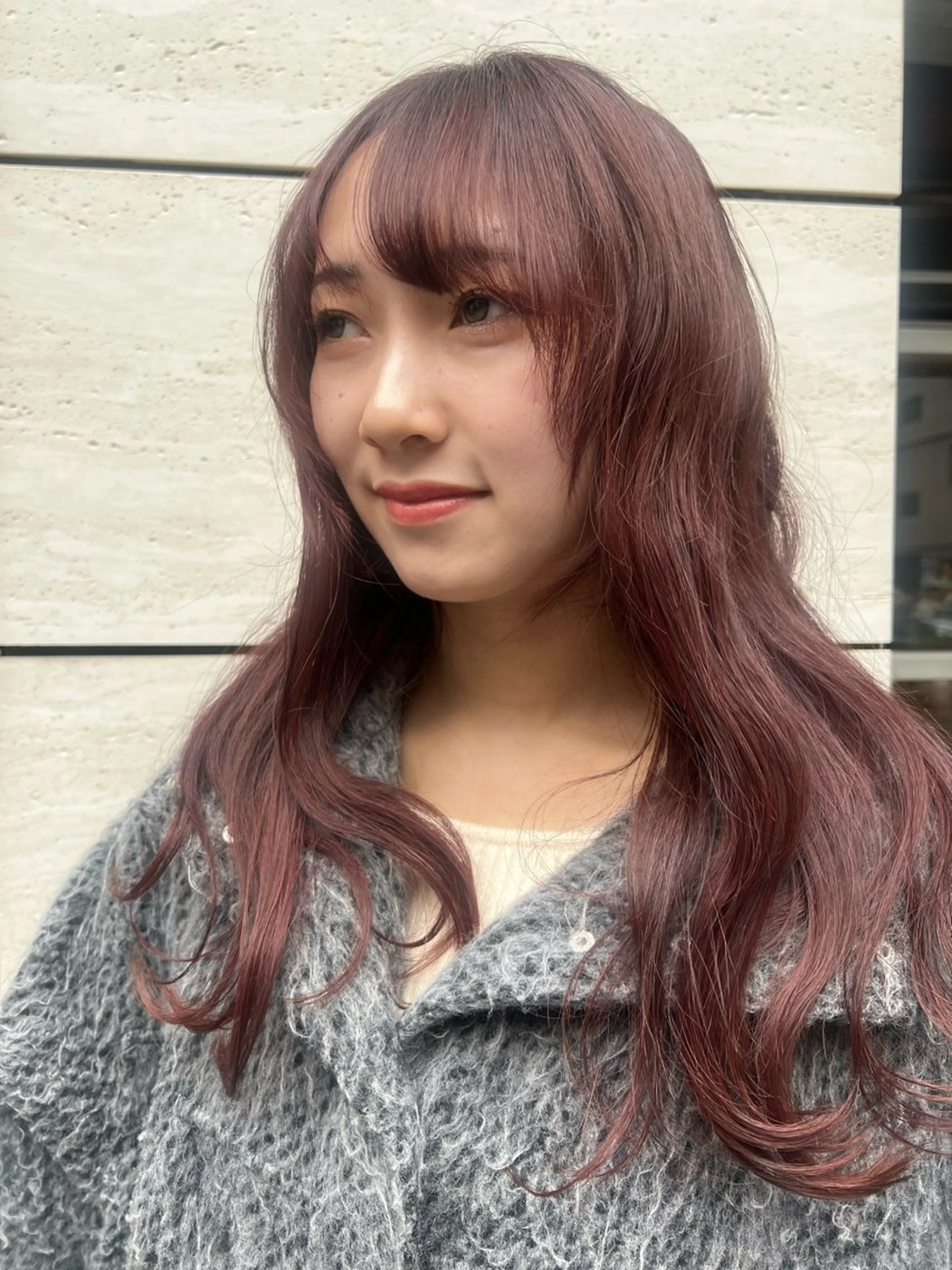 ロング カラー 透明感カラー レッドカラー バイオレットカラー Lafith hair coco 博多店所属・脇山 真生のヘアスタイル