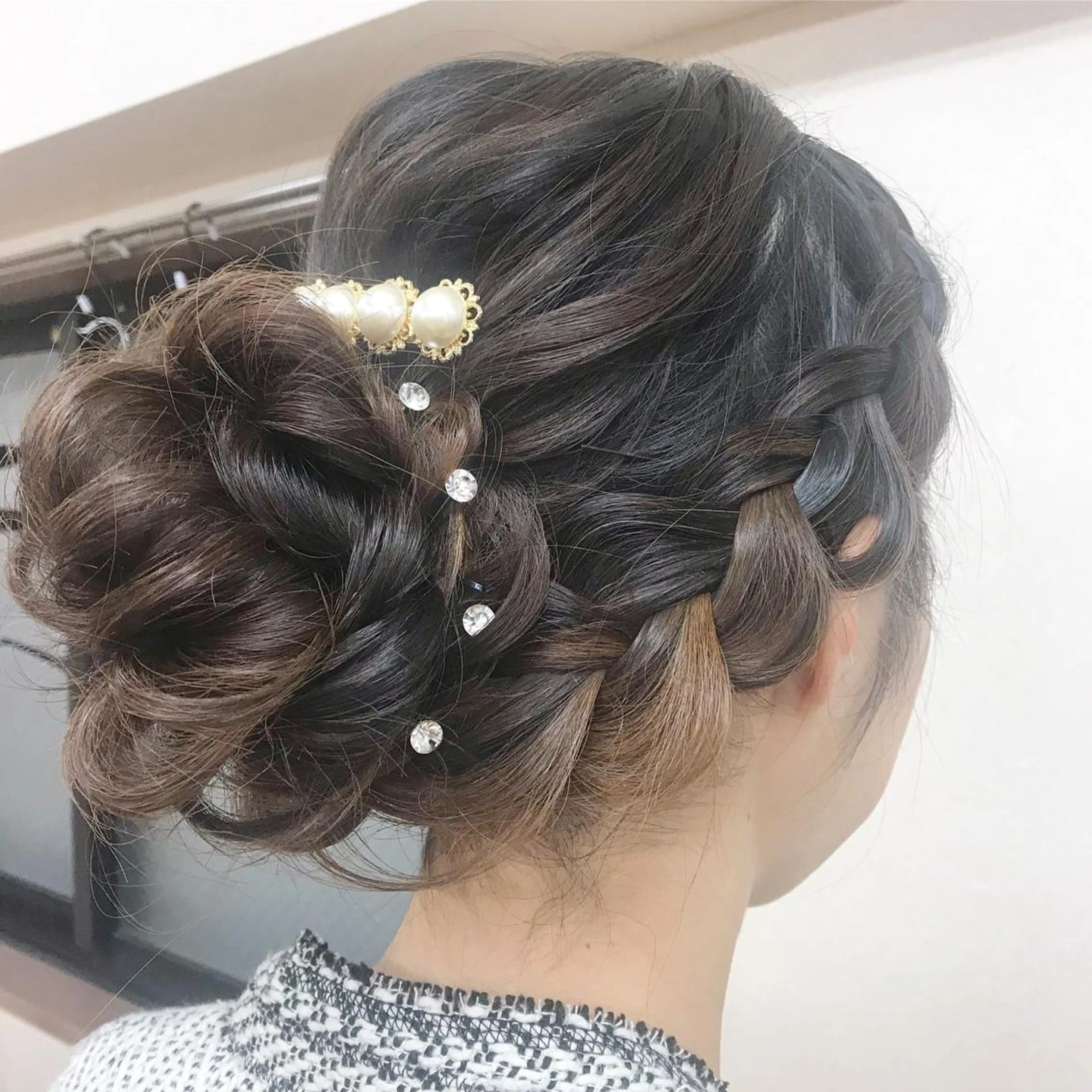 セミロング ヘアアレンジ ヘアセット 加藤 圭悟のヘアスタイル