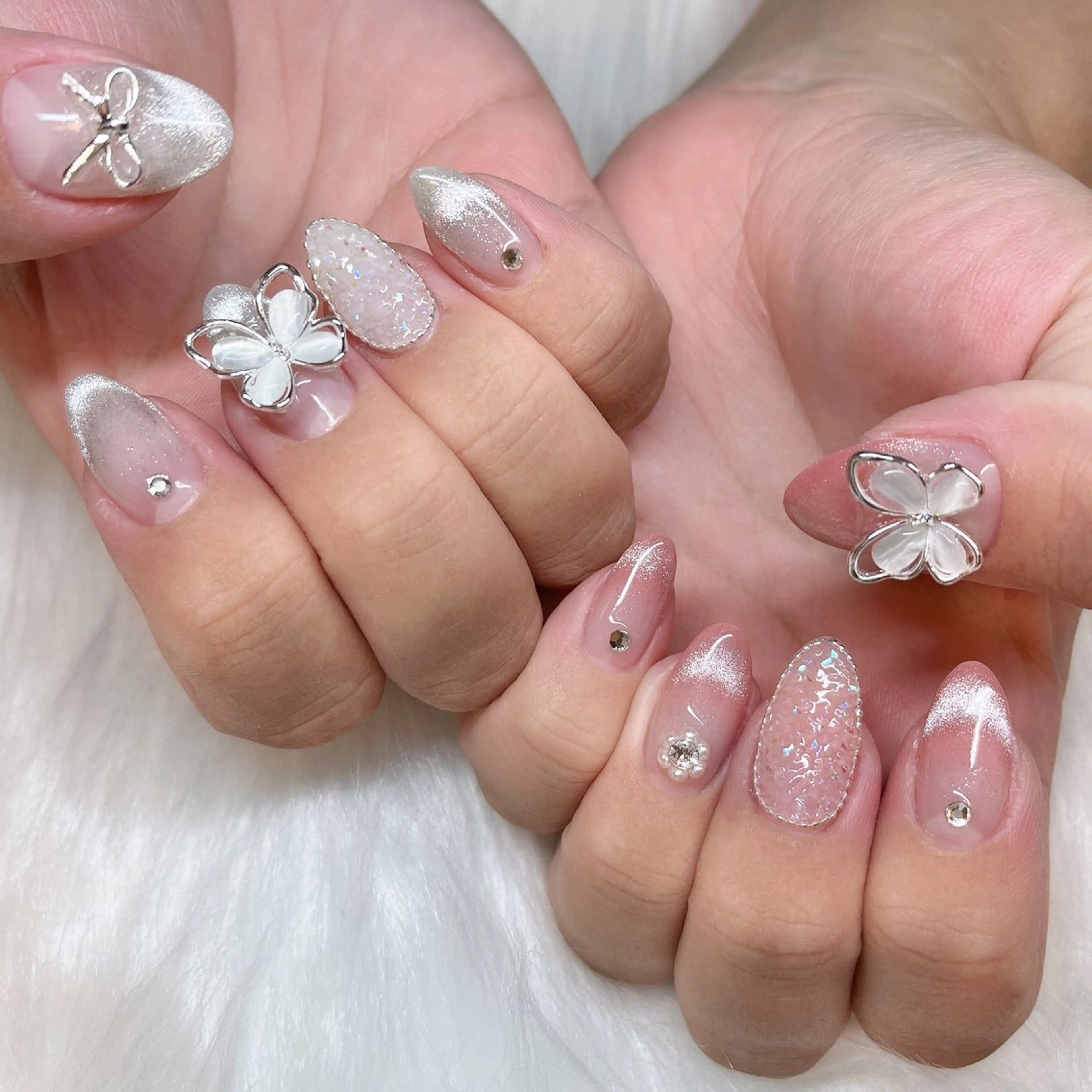 ネイル 児玉 茉緒のネイルデザイン