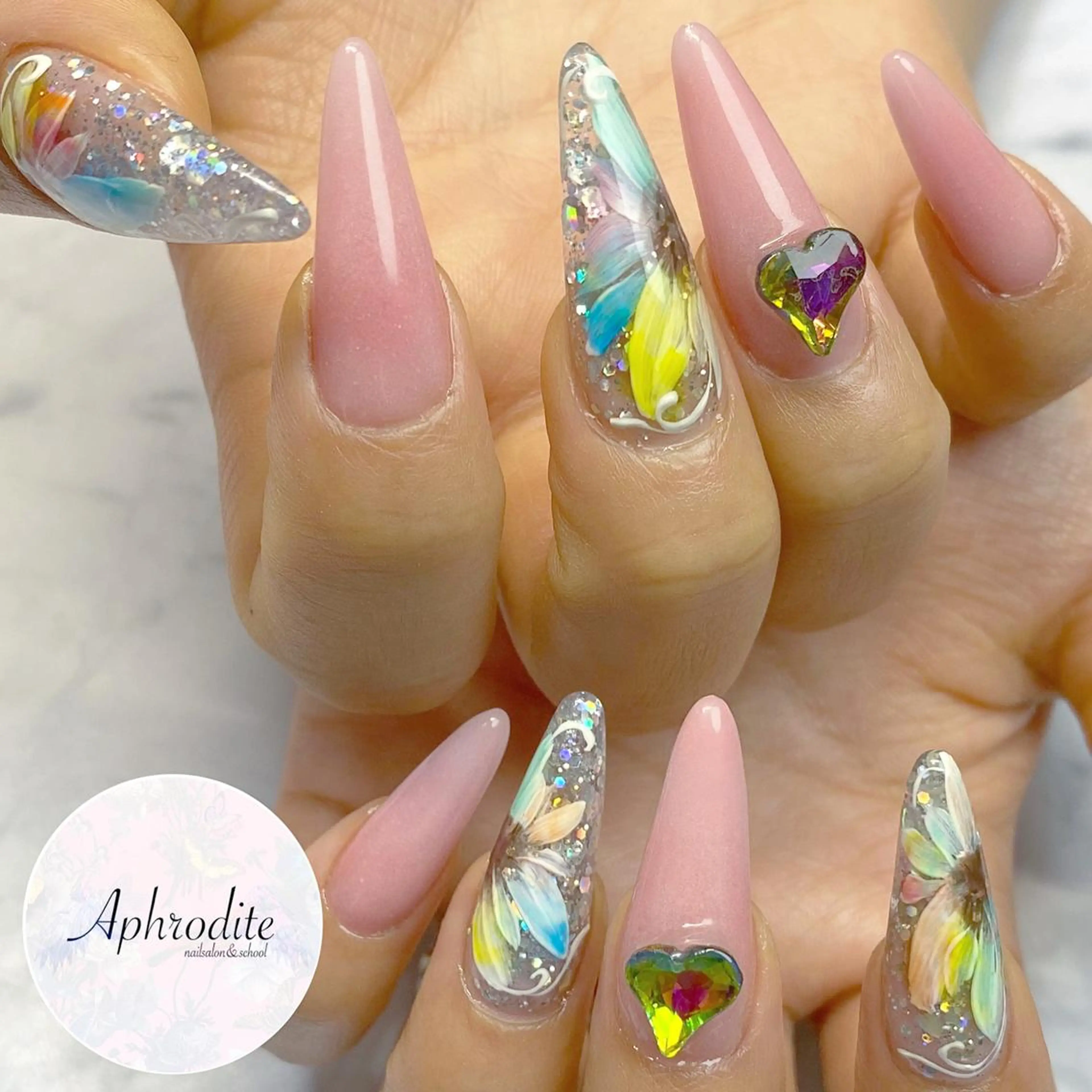 ネイル ハンドネイル APHRODITE Nagisaのネイルデザイン