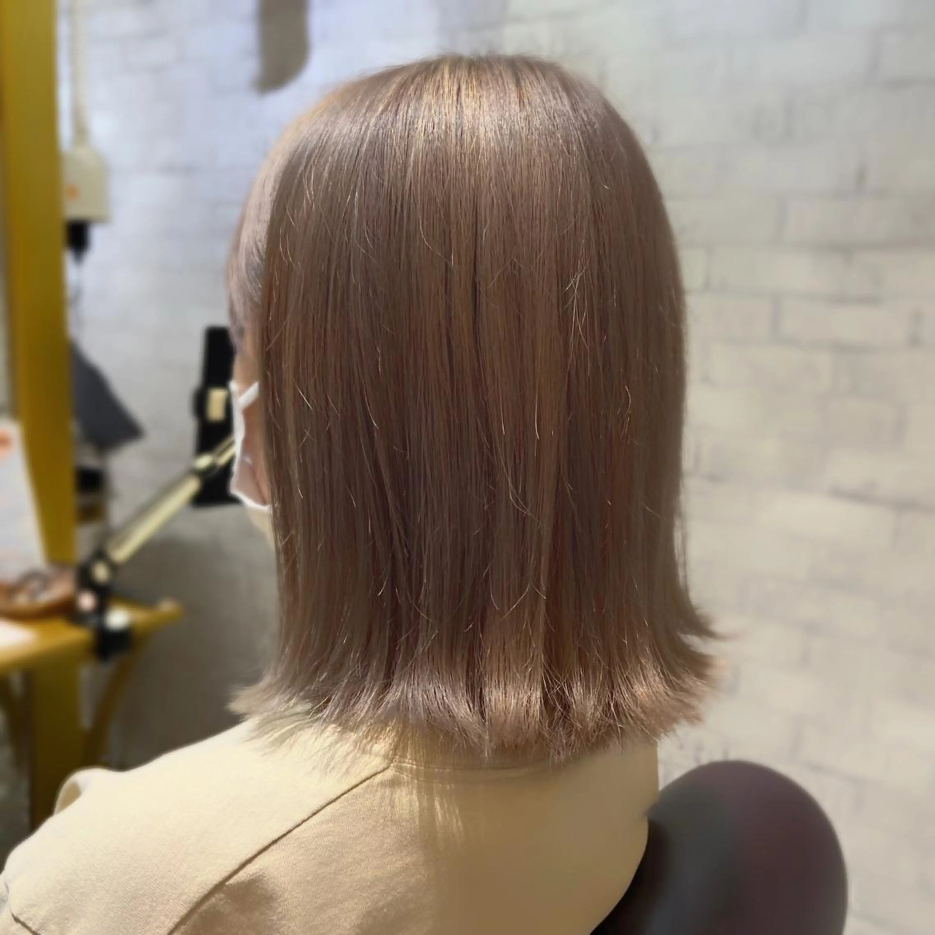 ミディアム ヘアカラー トリートメント 韓国ヘア/縮毛矯正 🧡艶カラーSakiのヘアスタイル
