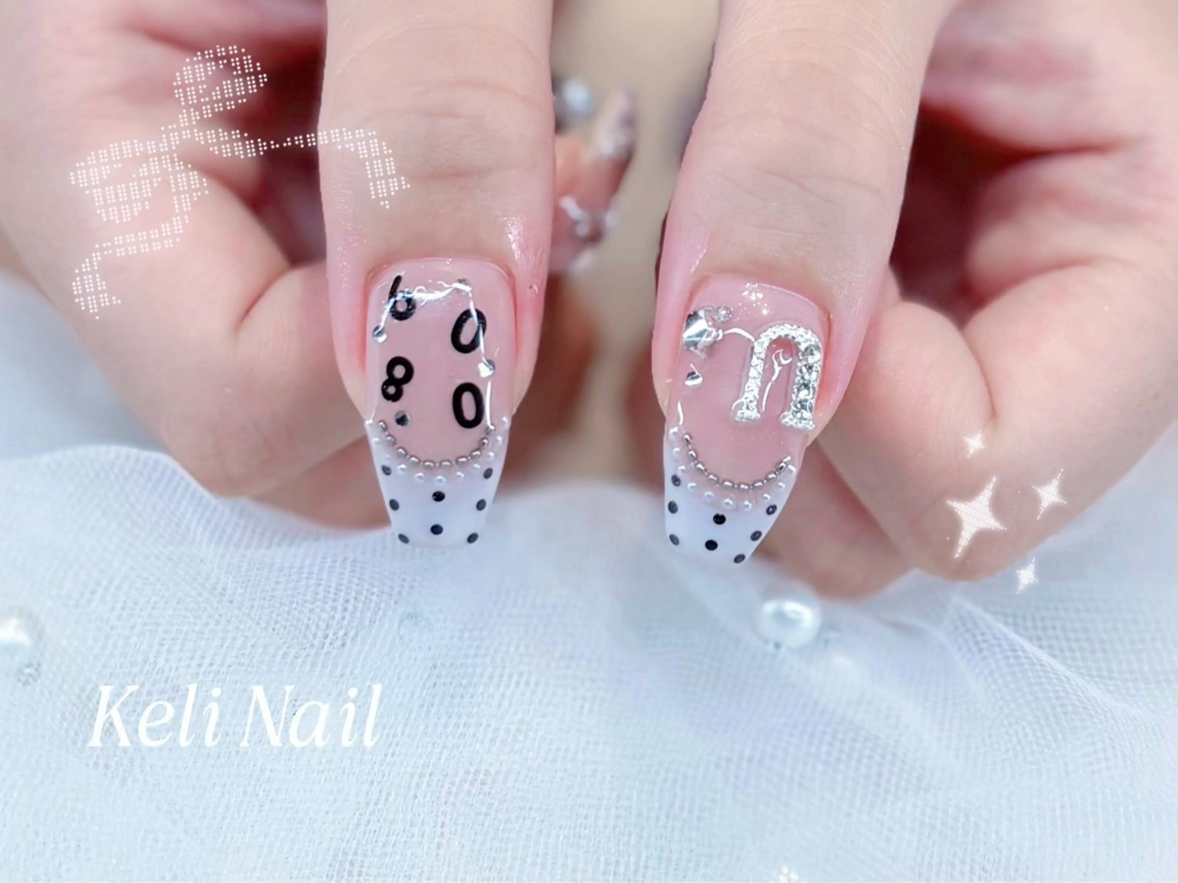 ネイル ドット フレンチネイル キラキラネイル ハンドネイル Keli Nail 難波のネイルデザイン