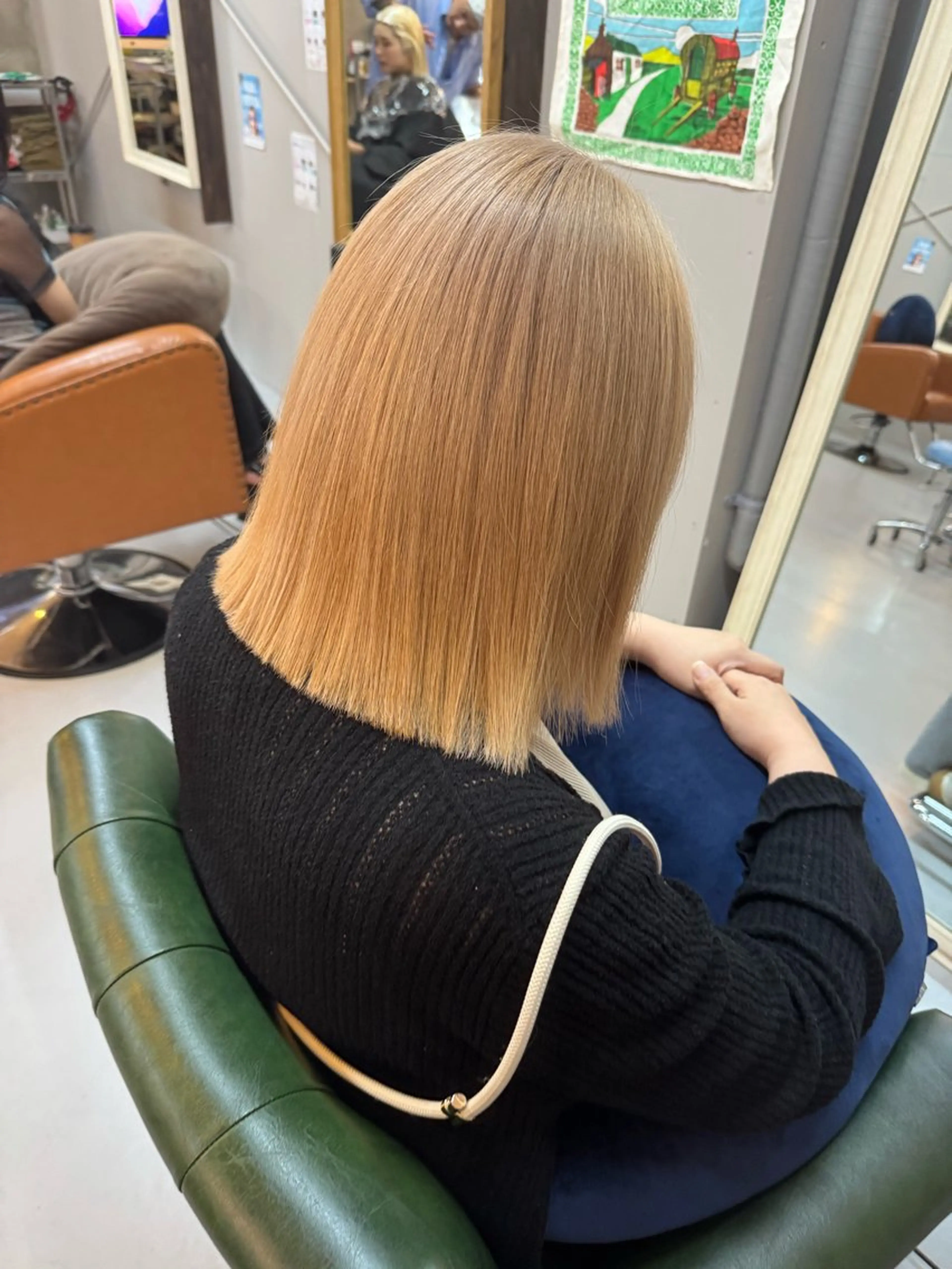 ミディアム カット ヘアカラー トリートメント 渡邊 里彩のヘアスタイル