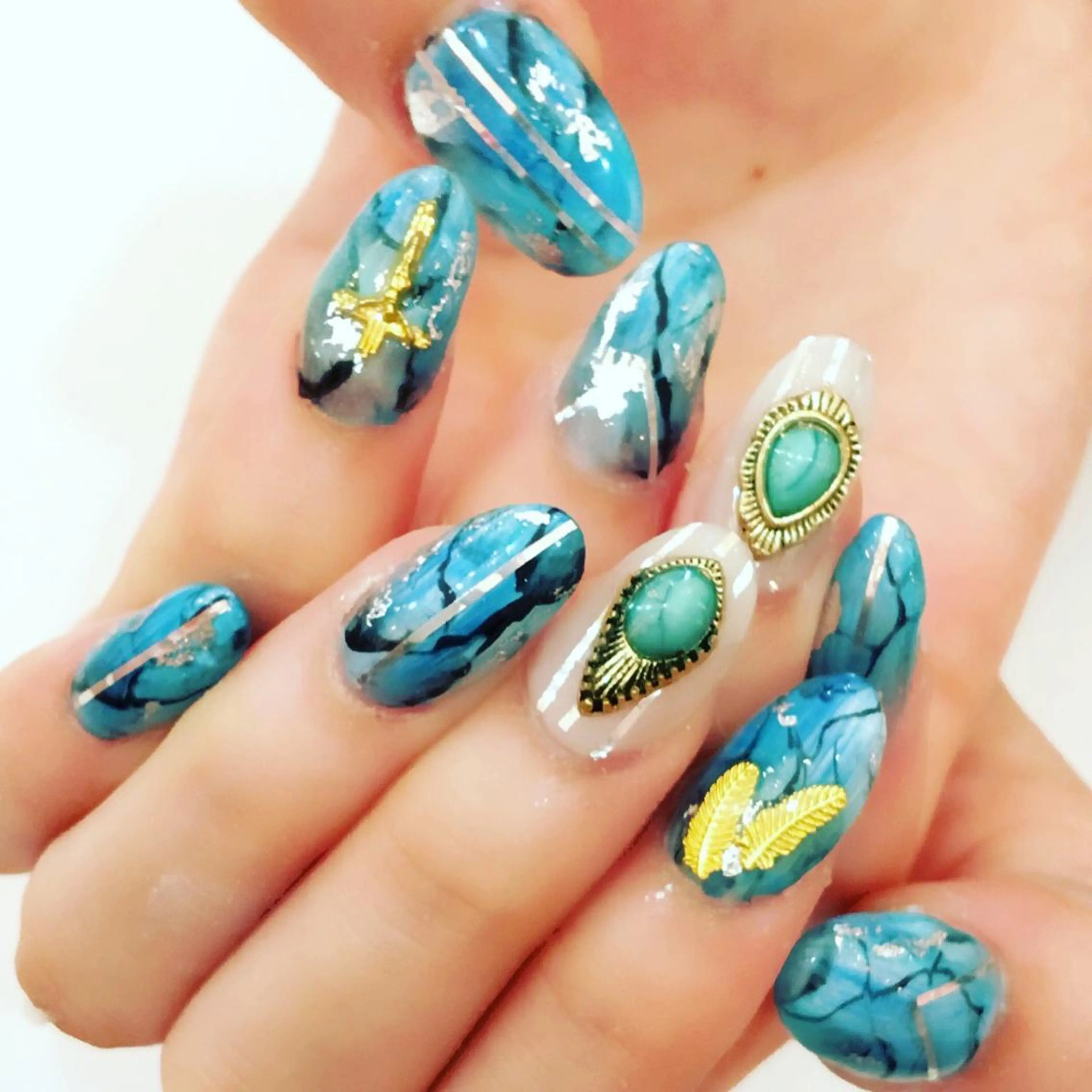 ミディアム カラー パーマ ヘアアレンジ メンズ キッズ ネイル マツエク・マツパ 学生（メンズ向け） 付け放題 学生 アートネイル フットネイル NAILSGOGO shibuyaのネイルデザイン